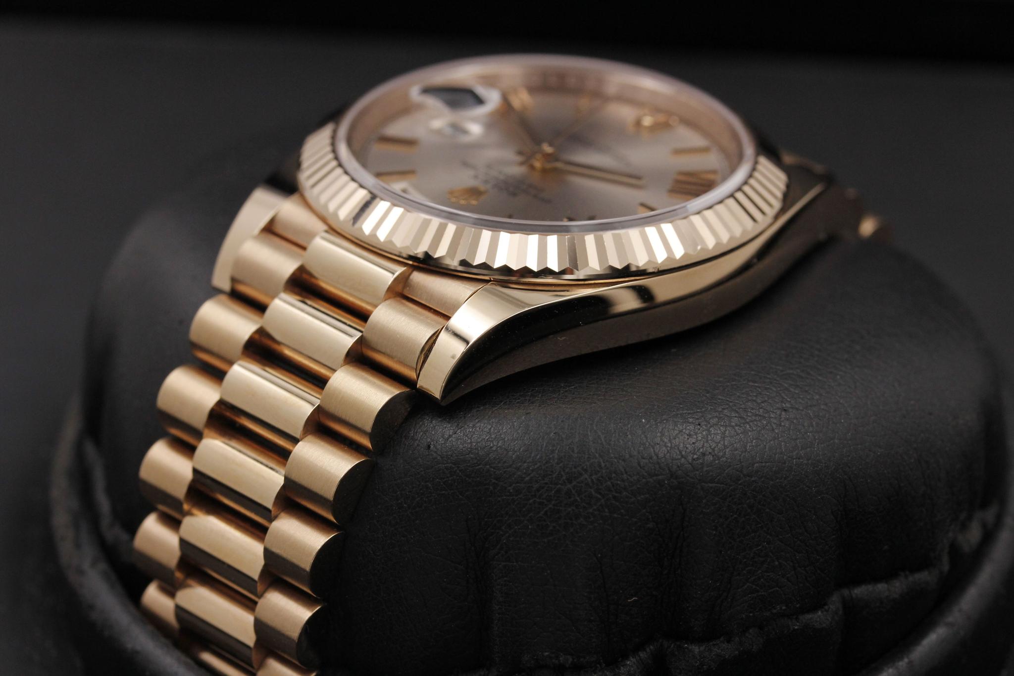 Watch Image 5