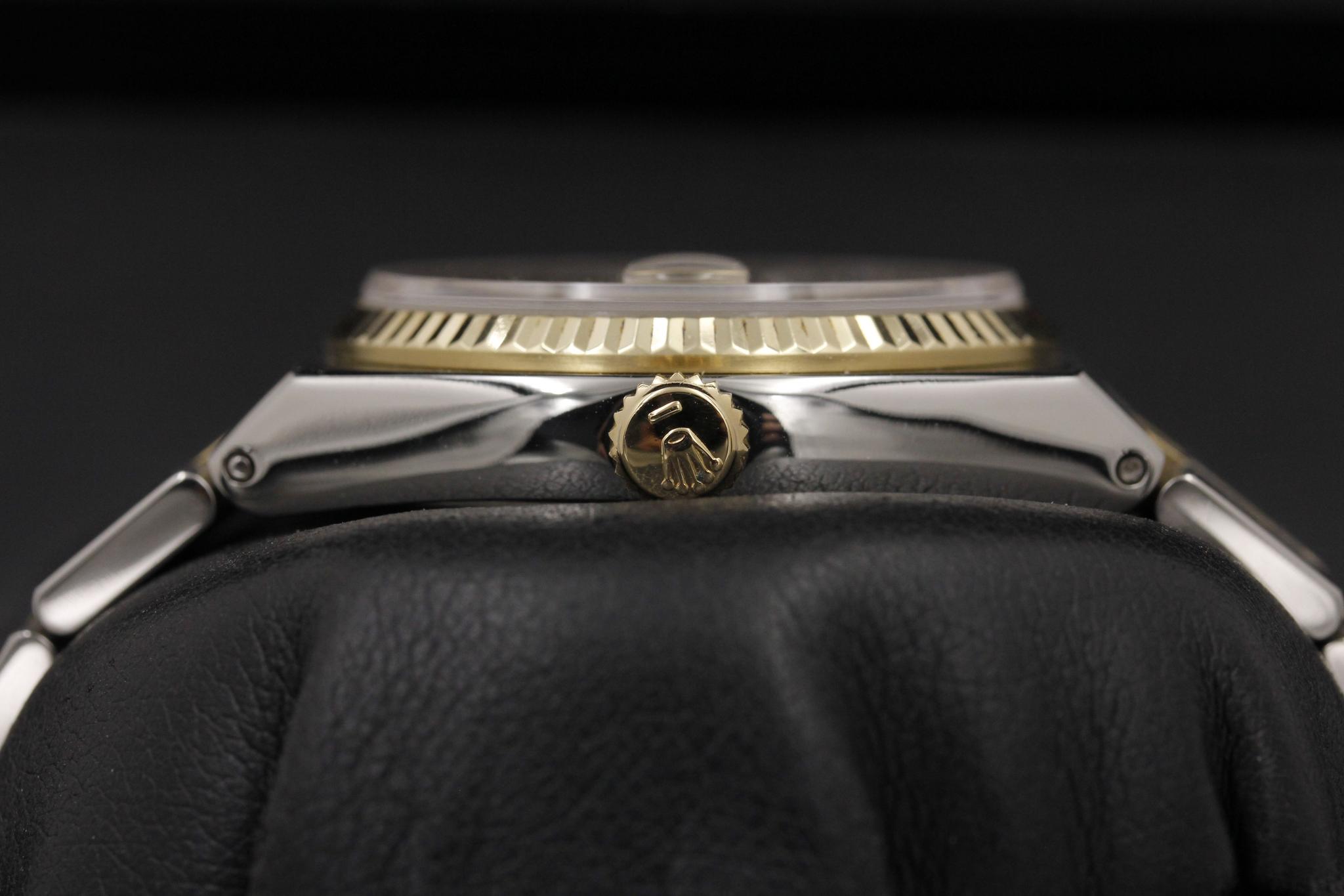 Watch Image 4