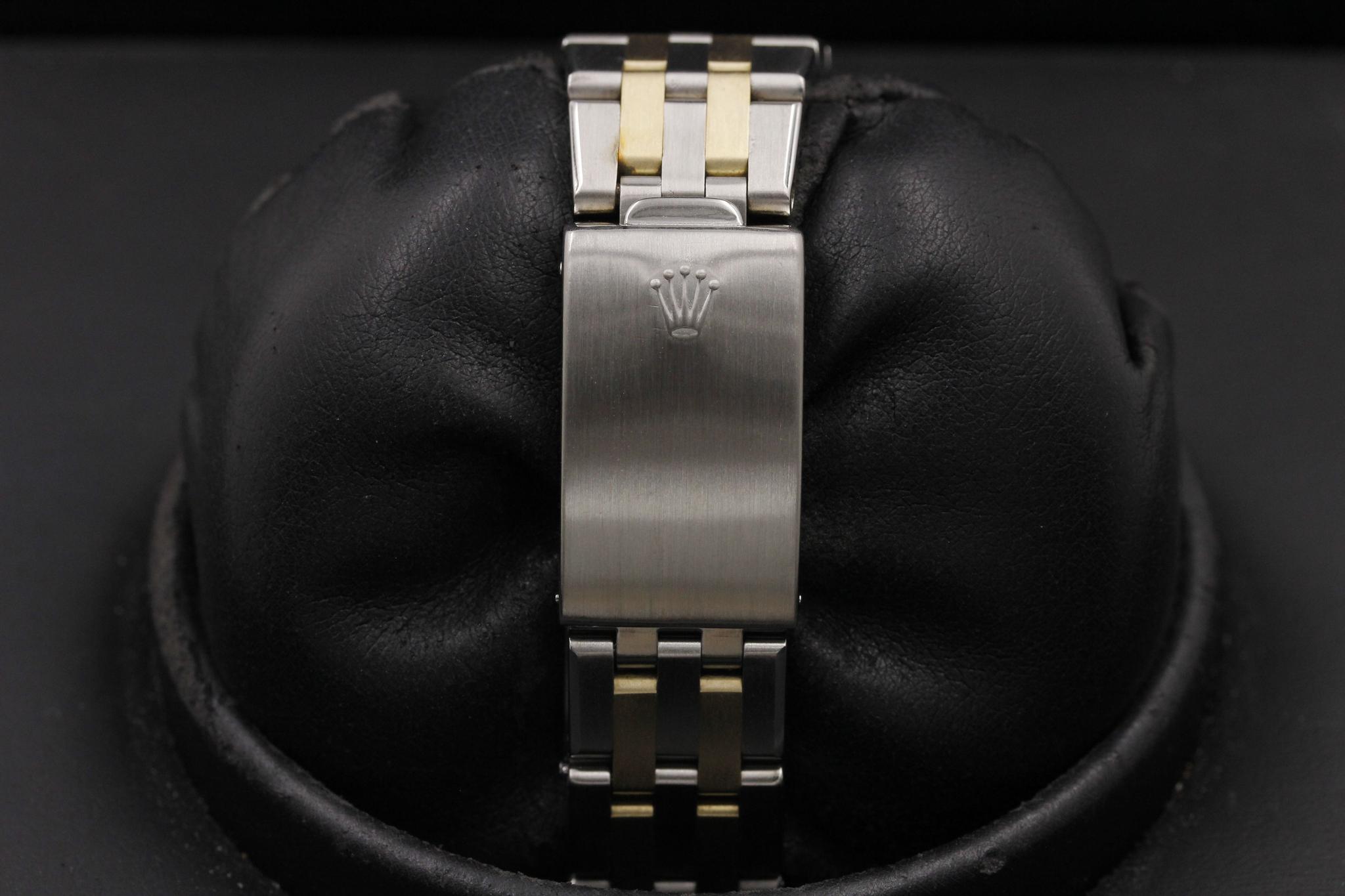 Watch Image 10