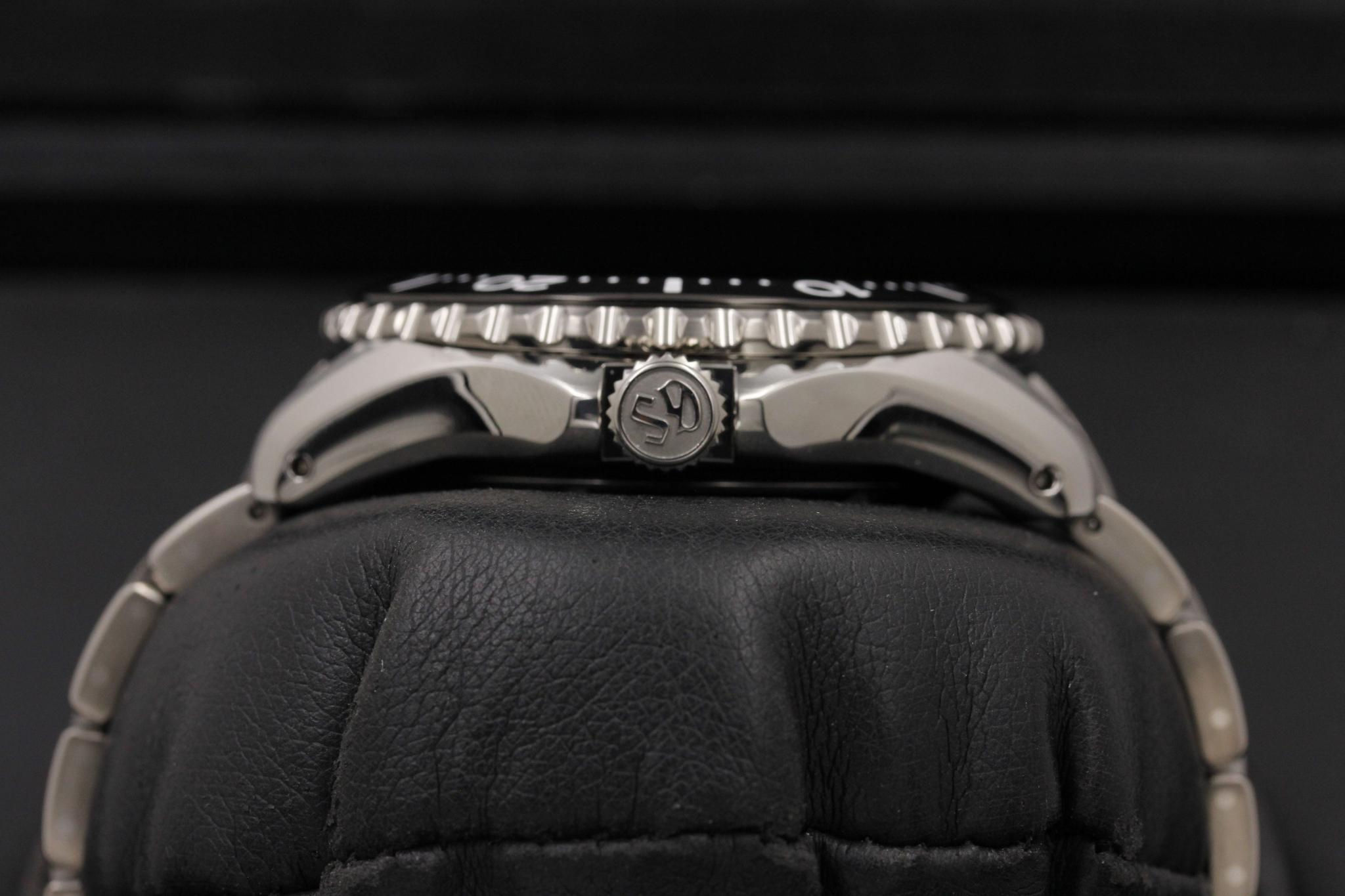 Watch Image 3