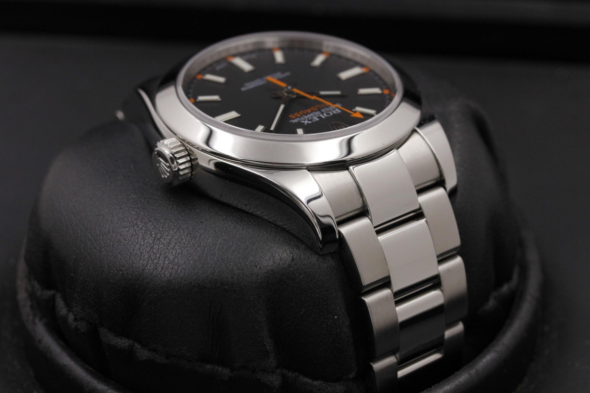 Watch Image 4