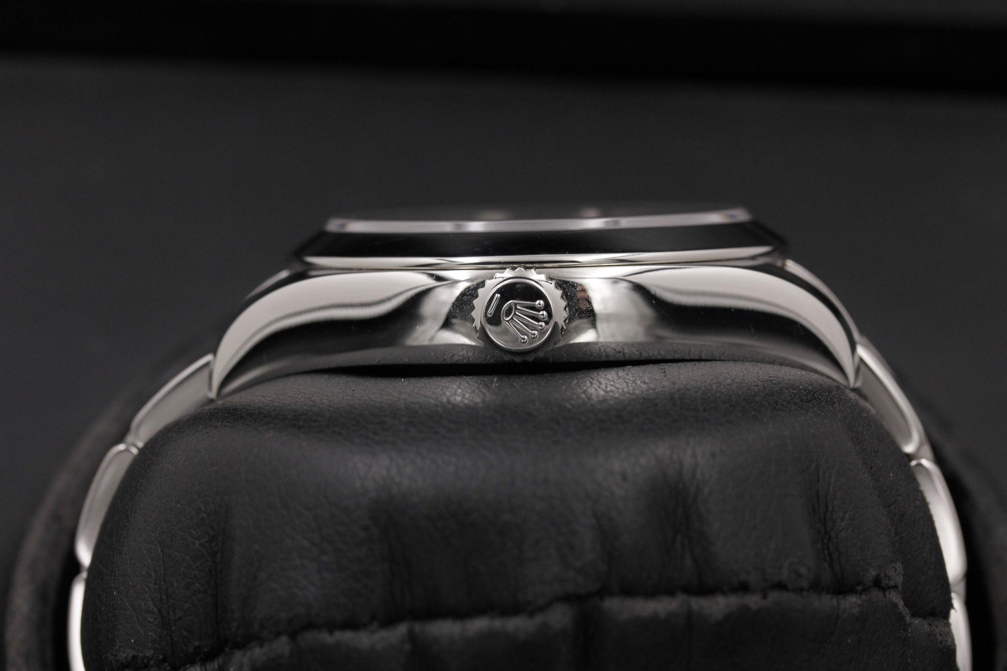 Watch Image 3