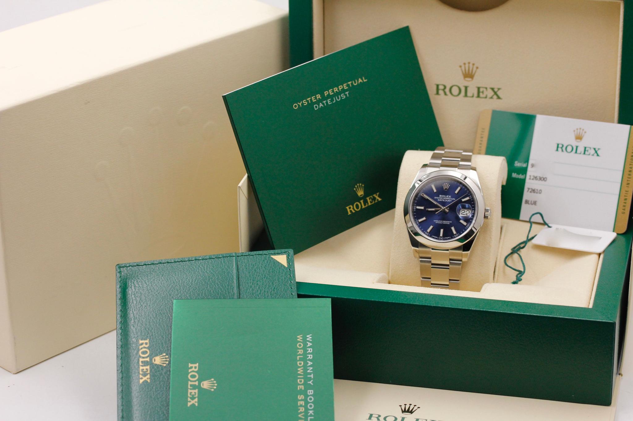 Watch Image 11