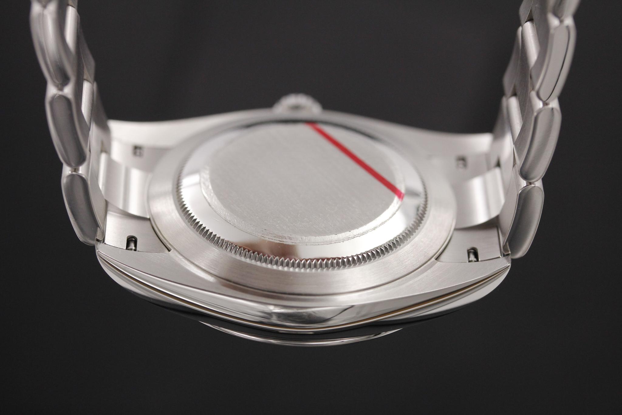 Watch Image 7
