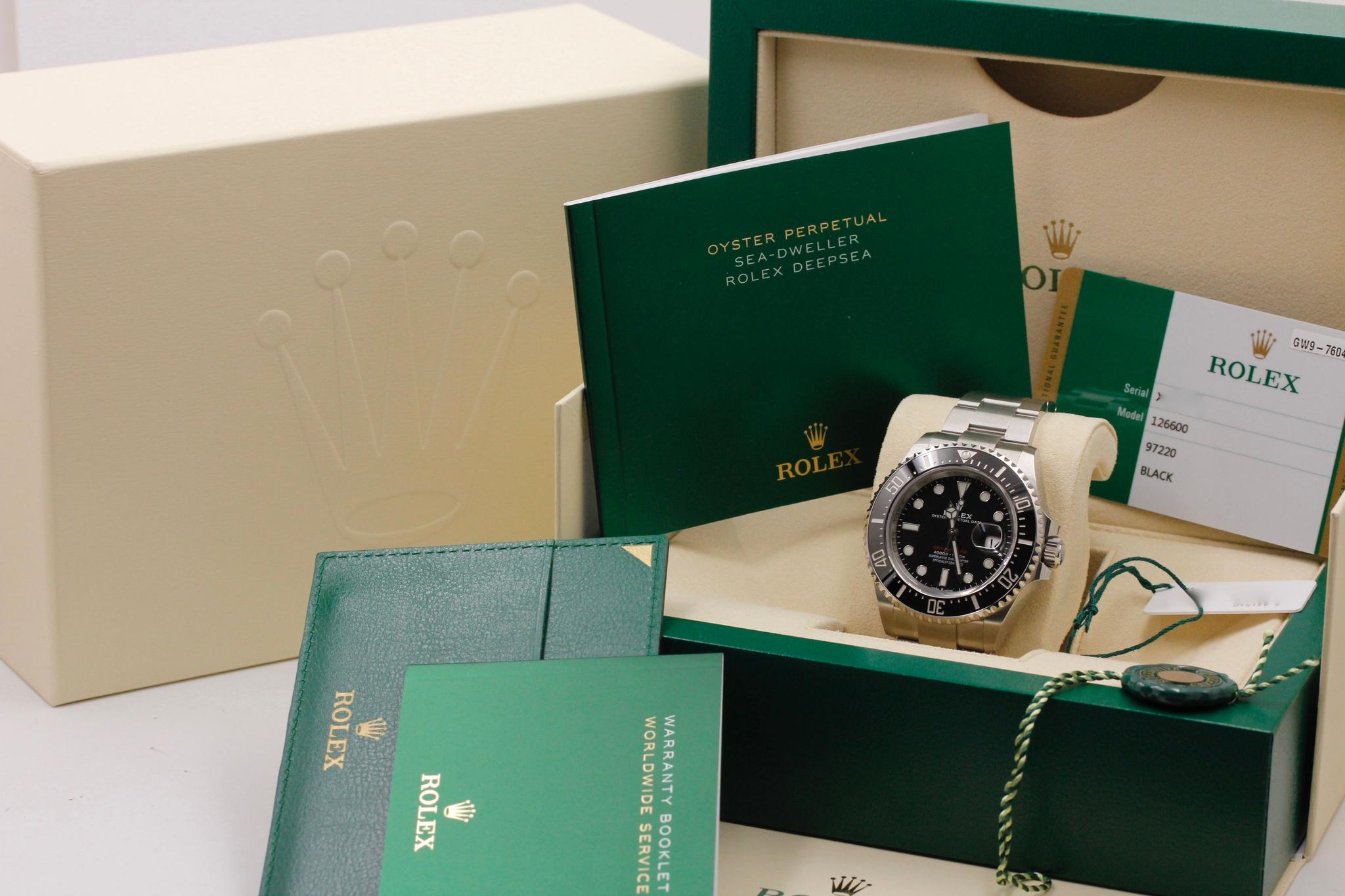 Watch Image 11