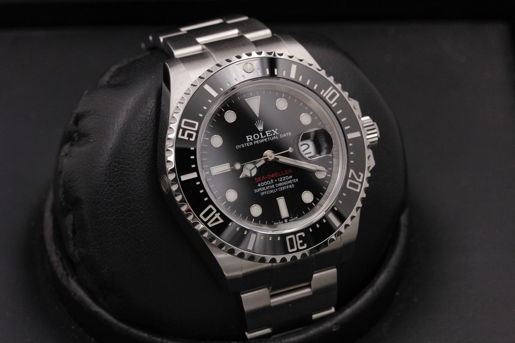 Watch Image 10