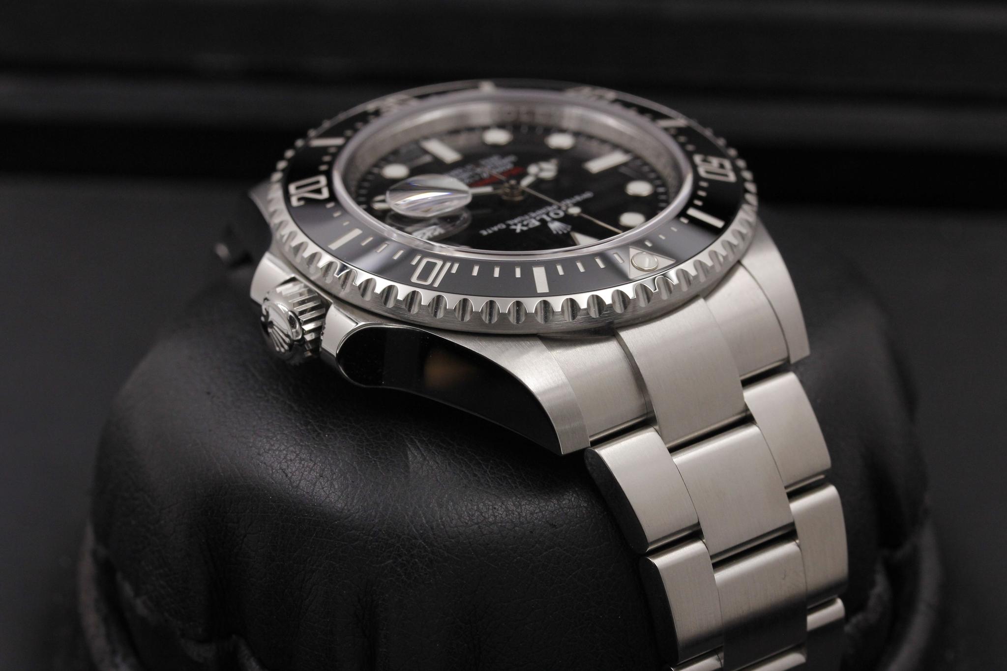 Watch Image 4