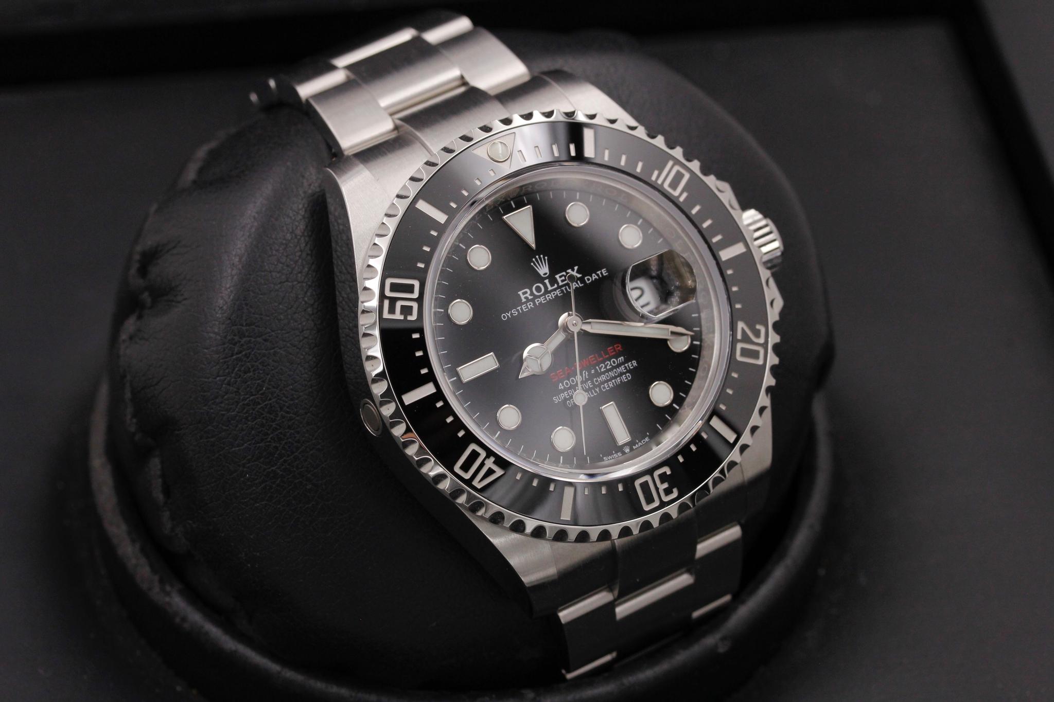Watch Image 10