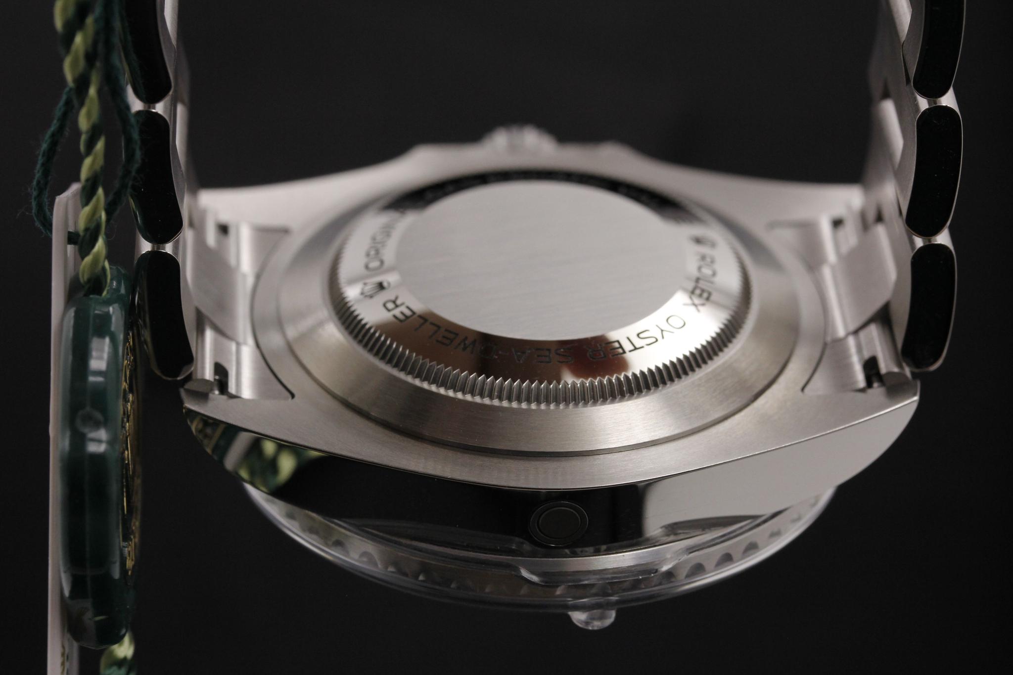 Watch Image 7