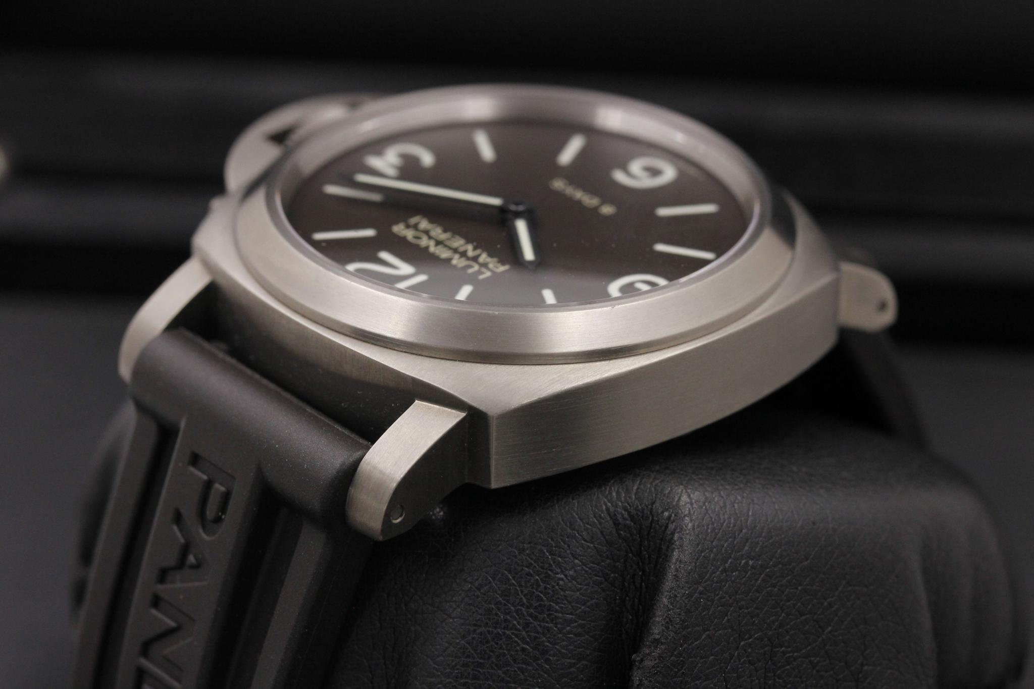 Watch Image 5
