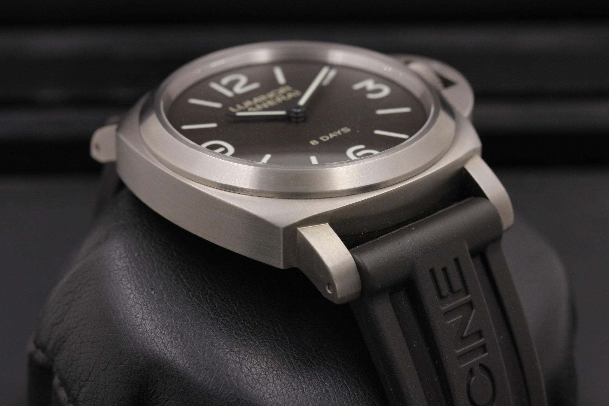 Watch Image 6