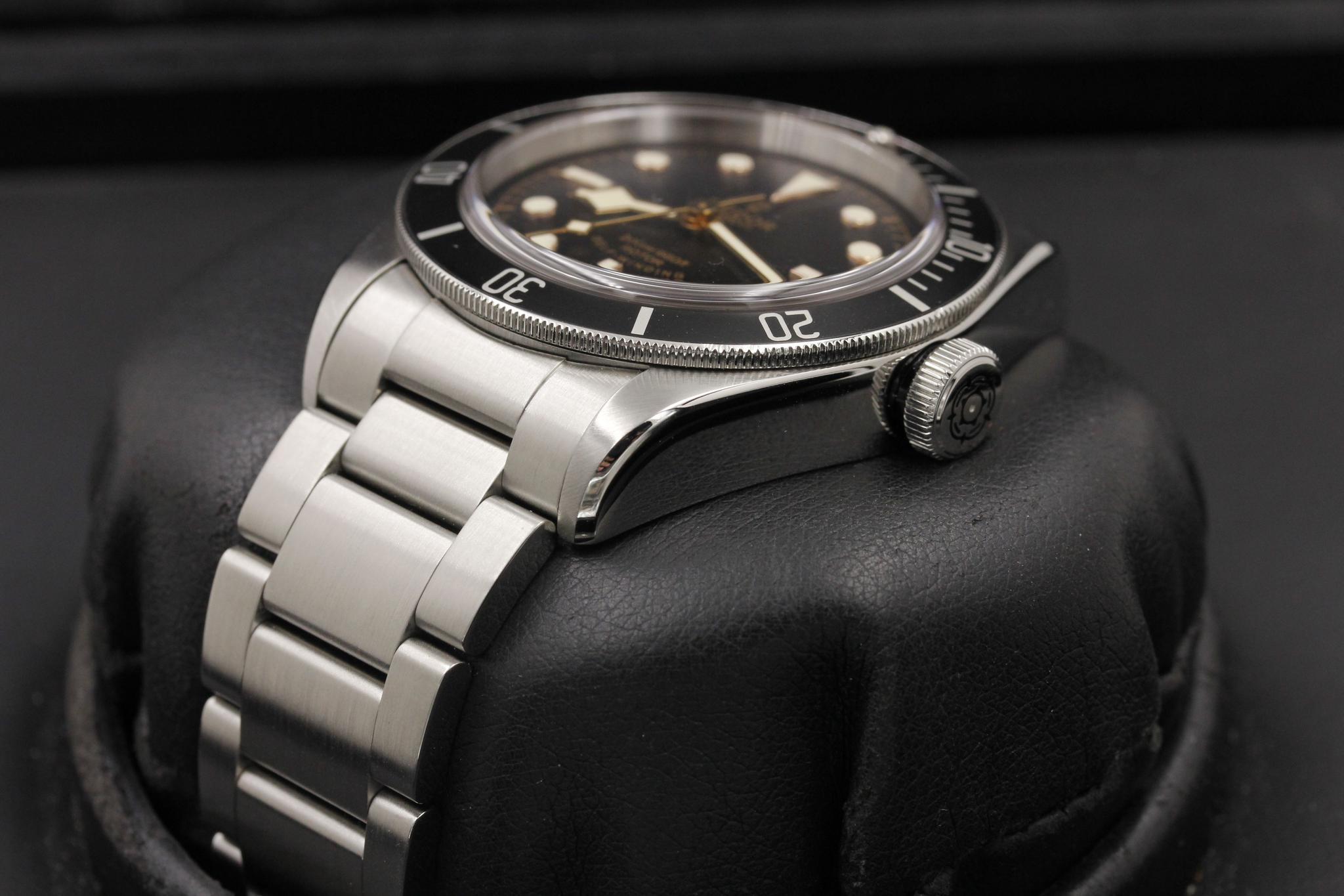 Watch Image 2