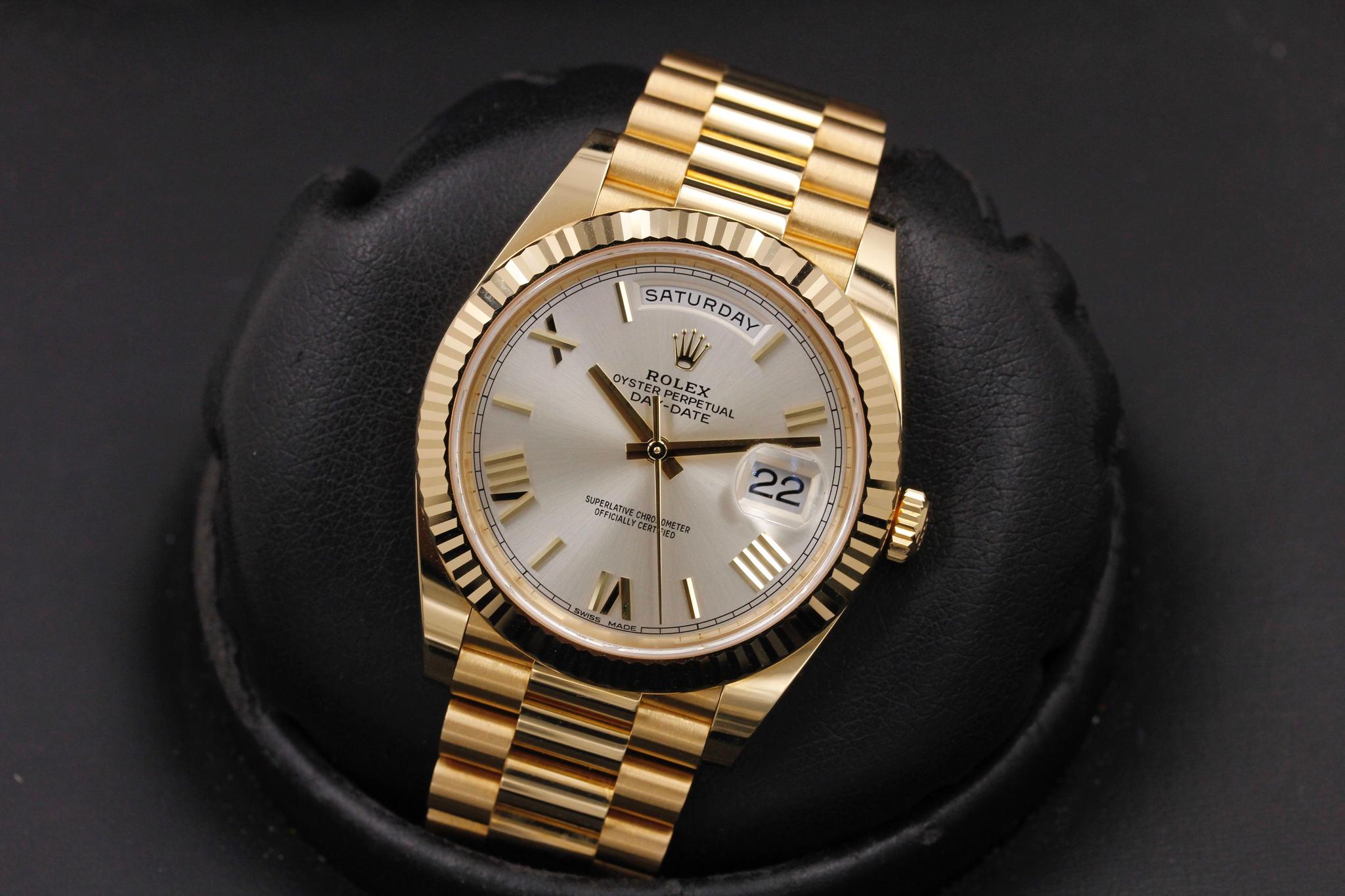 Watch Image 8