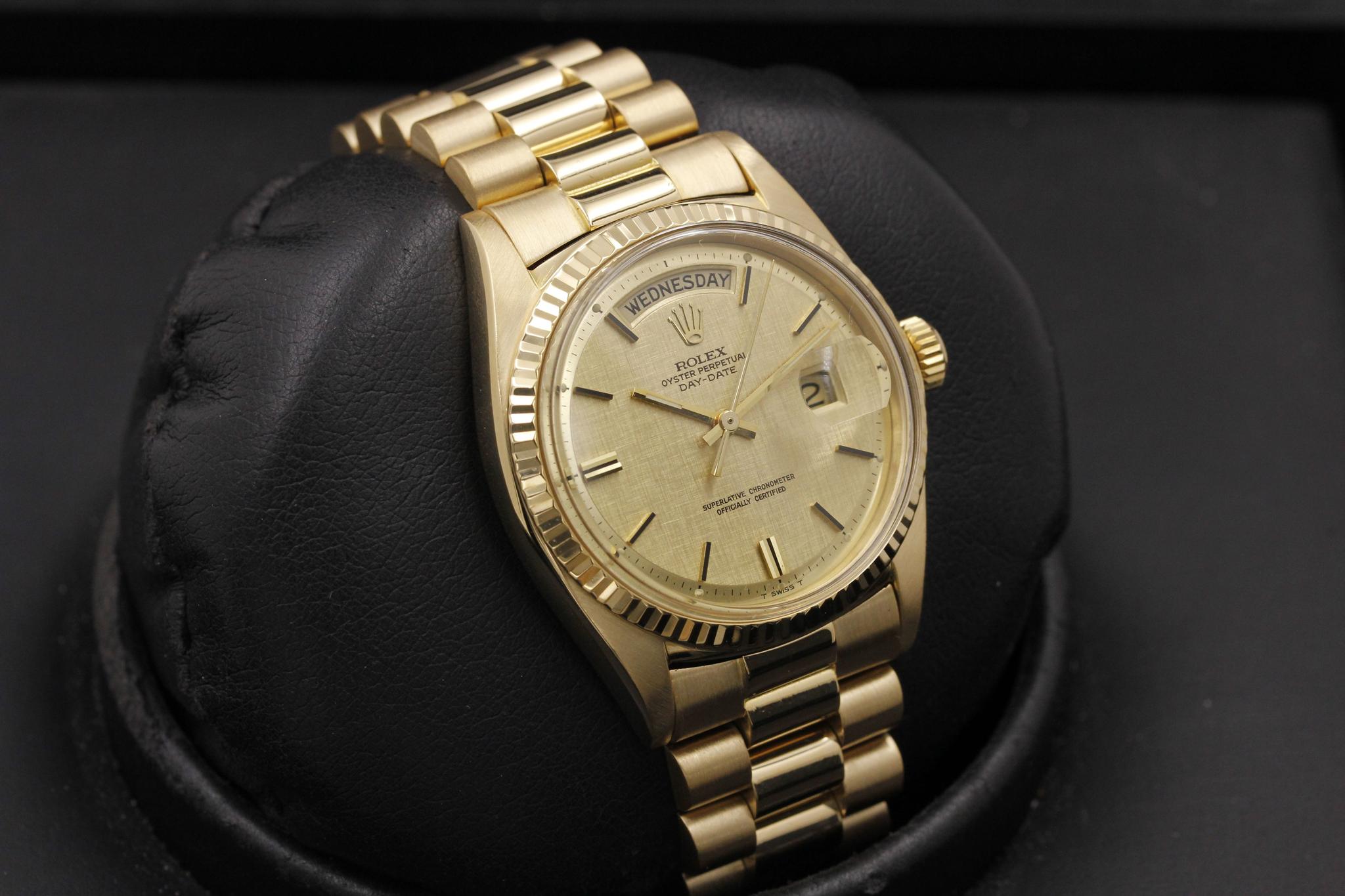 Watch Image 13