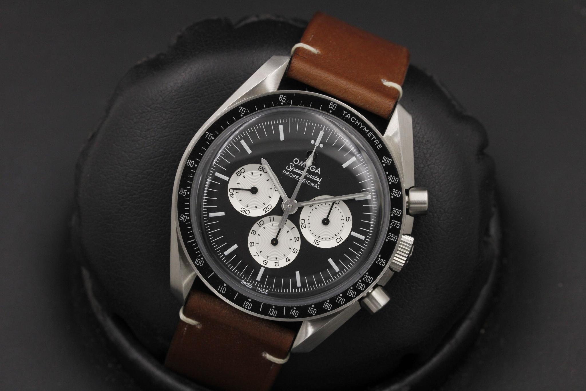 Watch Image 9