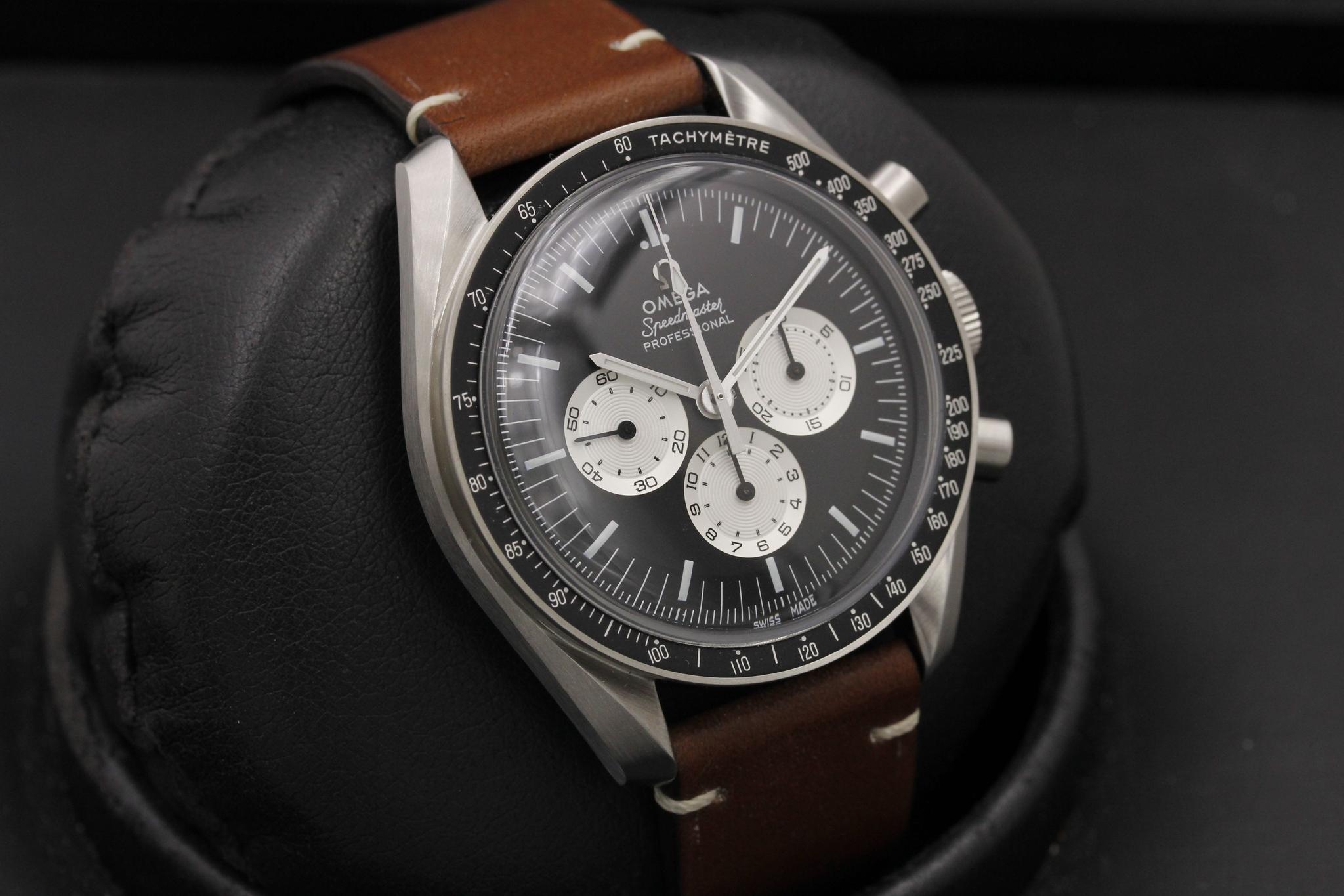 Watch Image 10