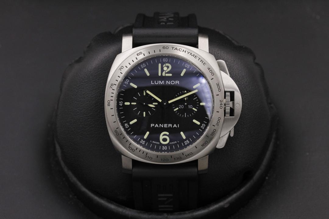Panerai Luminor Chronograph Pam 215