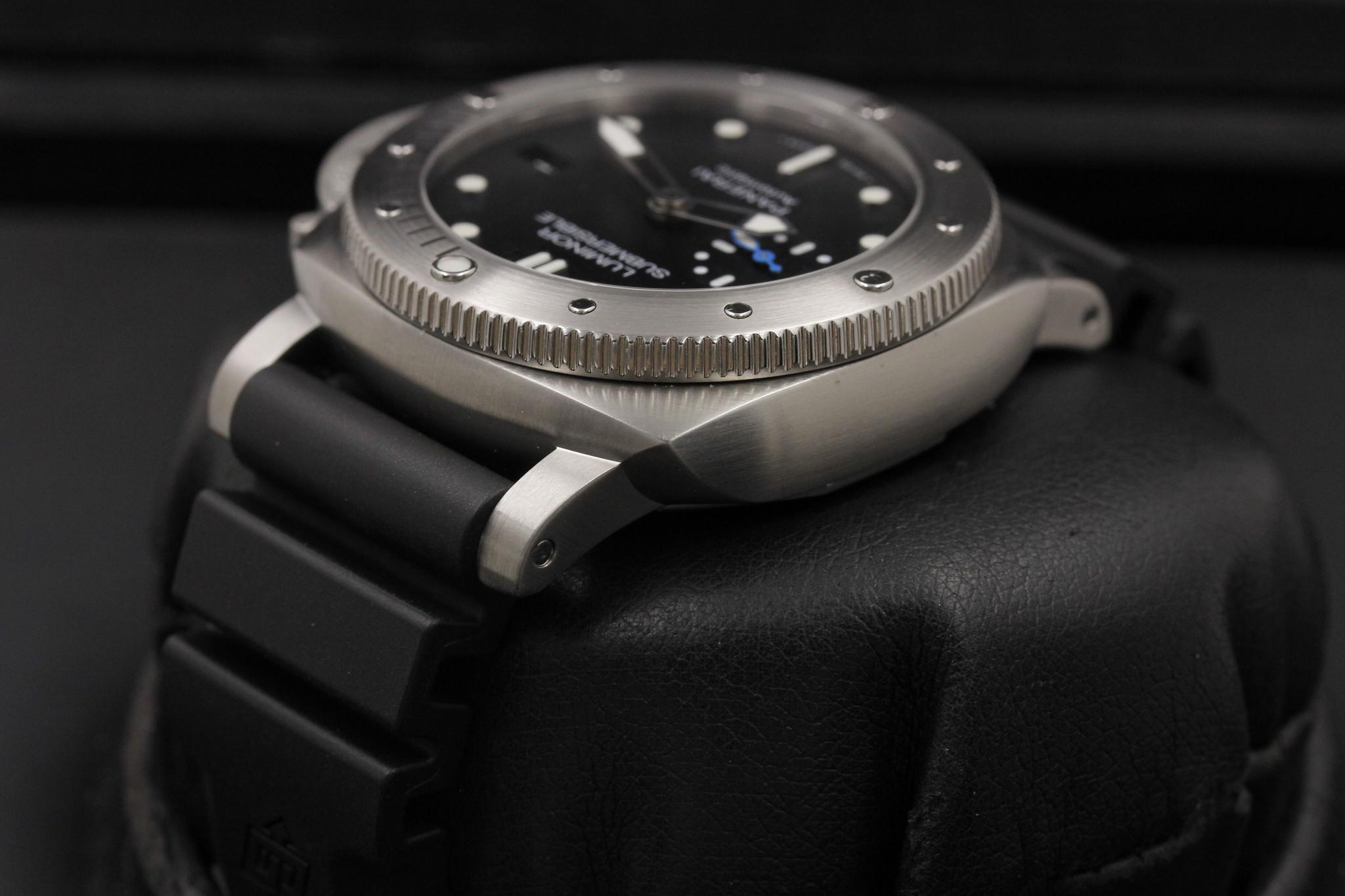 Watch Image 5