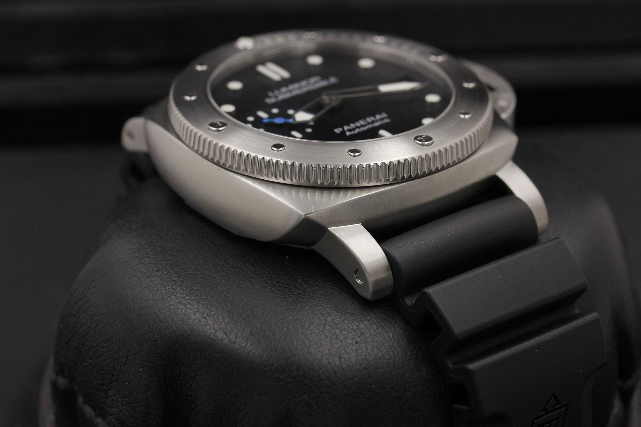 Watch Image 6