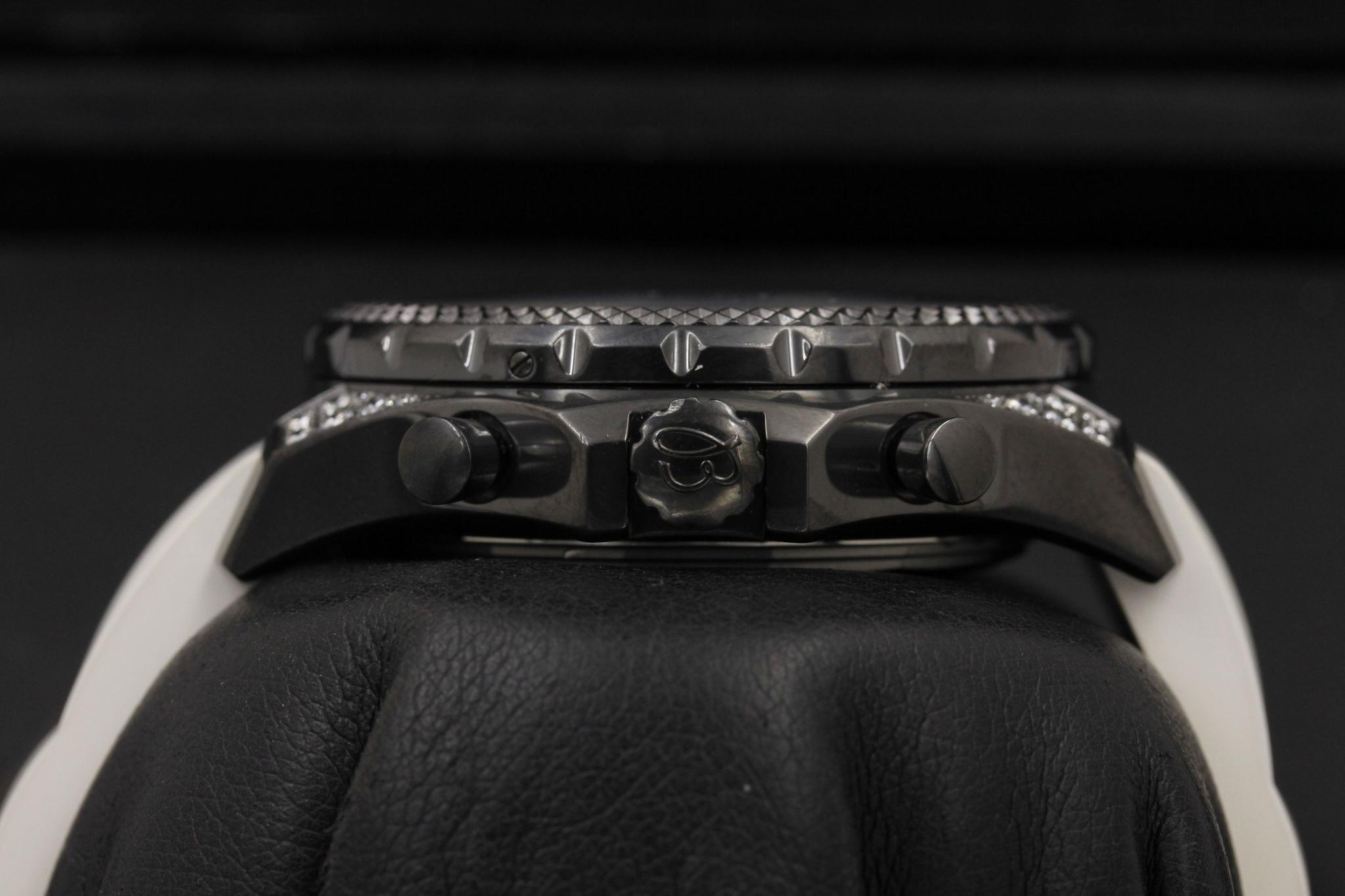 Watch Image 3