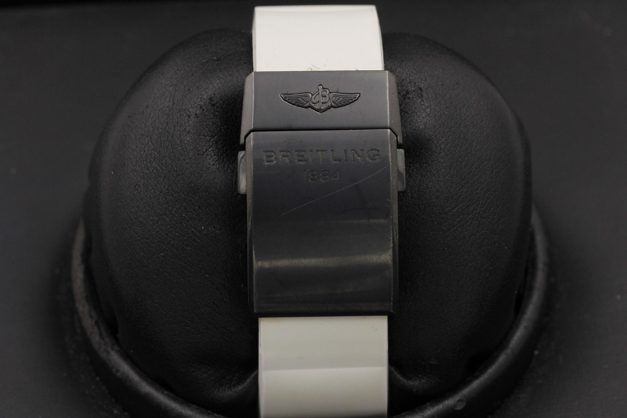 Watch Image 8