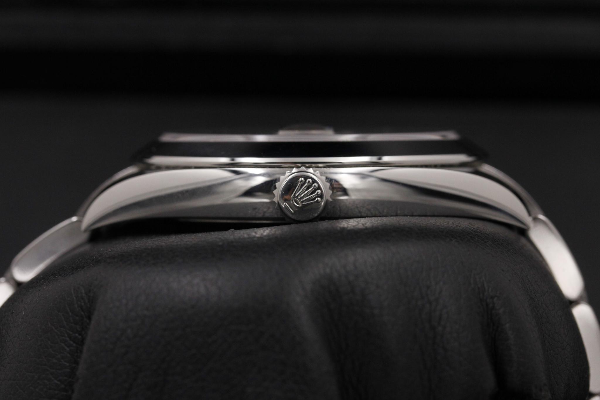 Watch Image 3