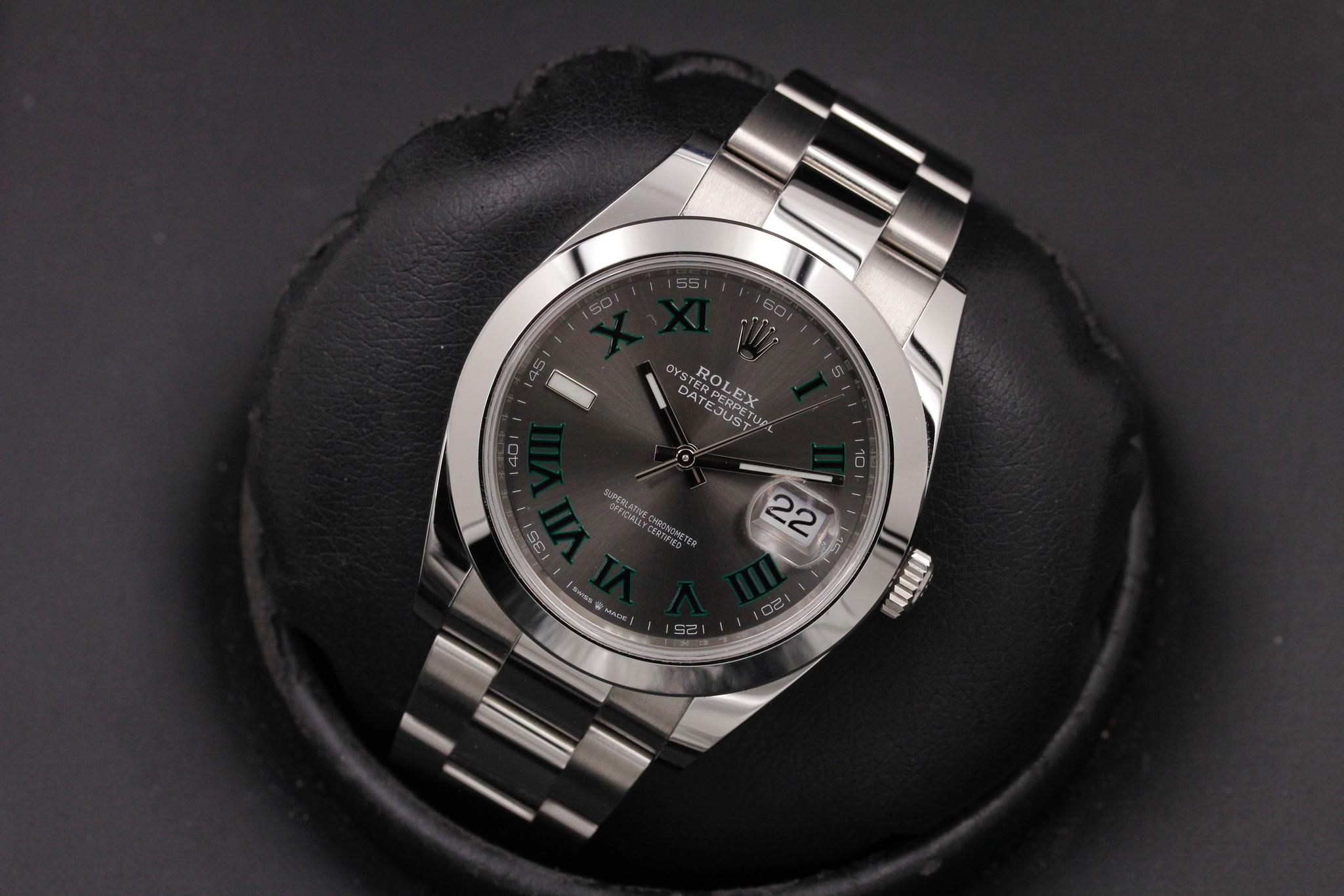 Watch Image 9