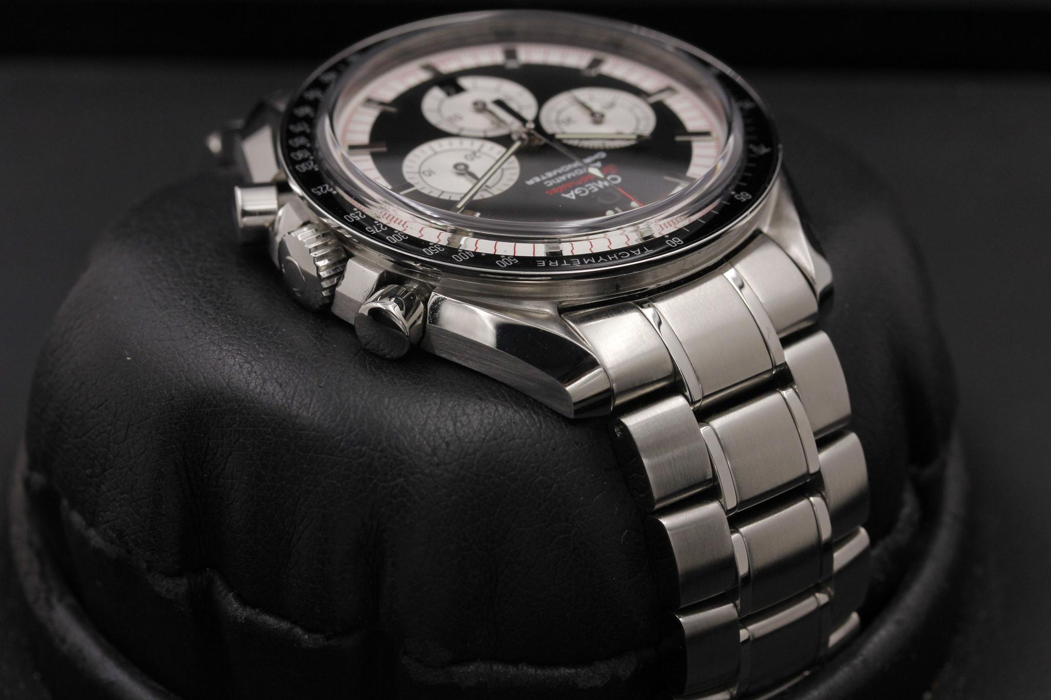 Watch Image 4