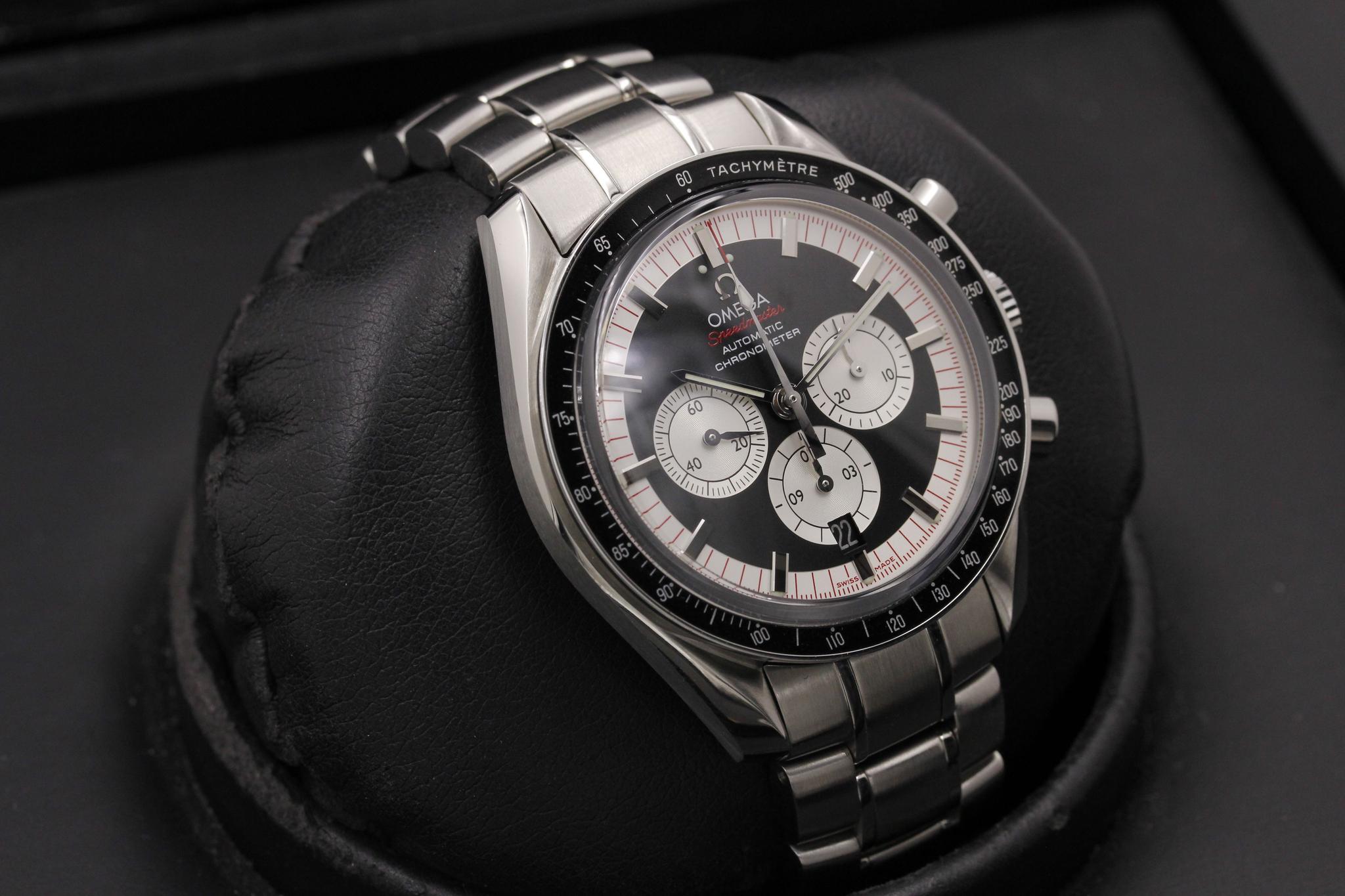 Watch Image 11