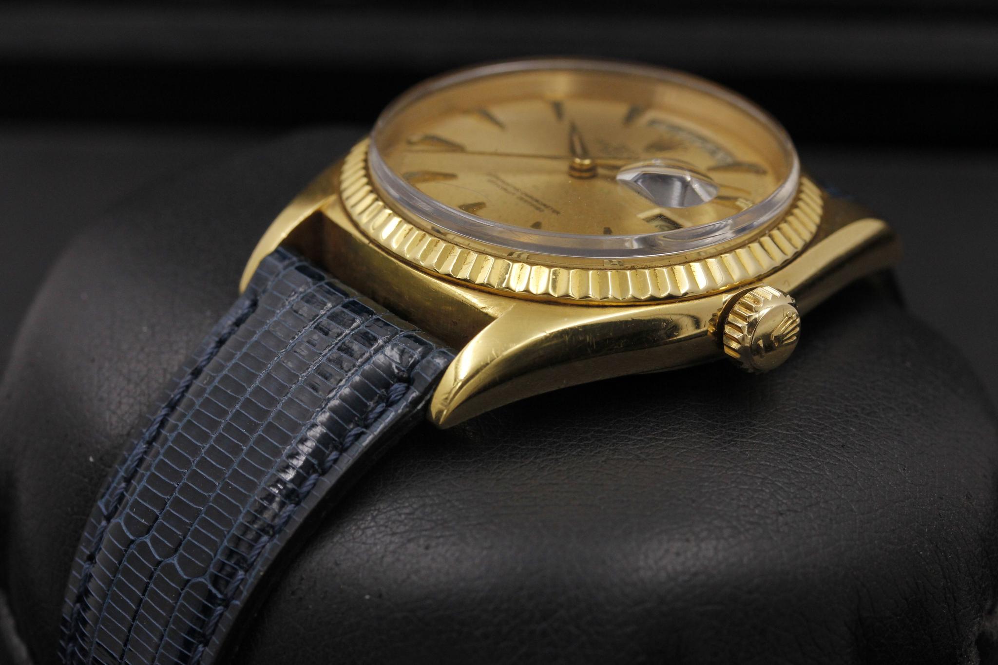 Watch Image 3