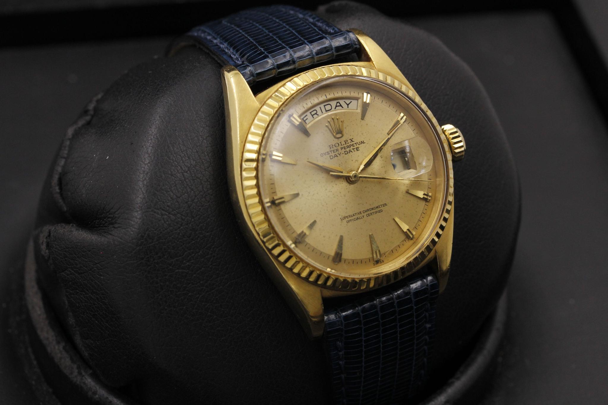 Watch Image 14