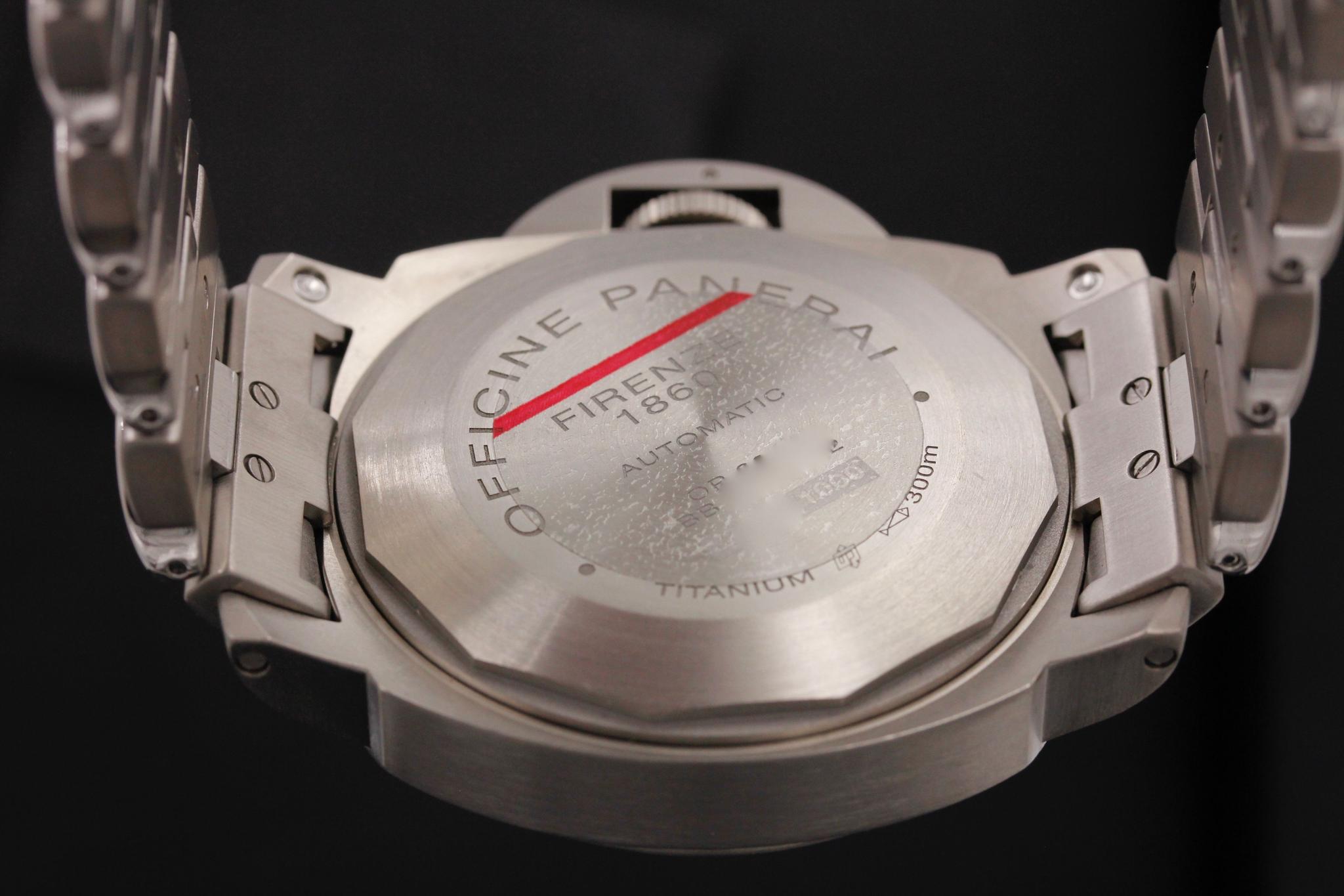 Watch Image 7