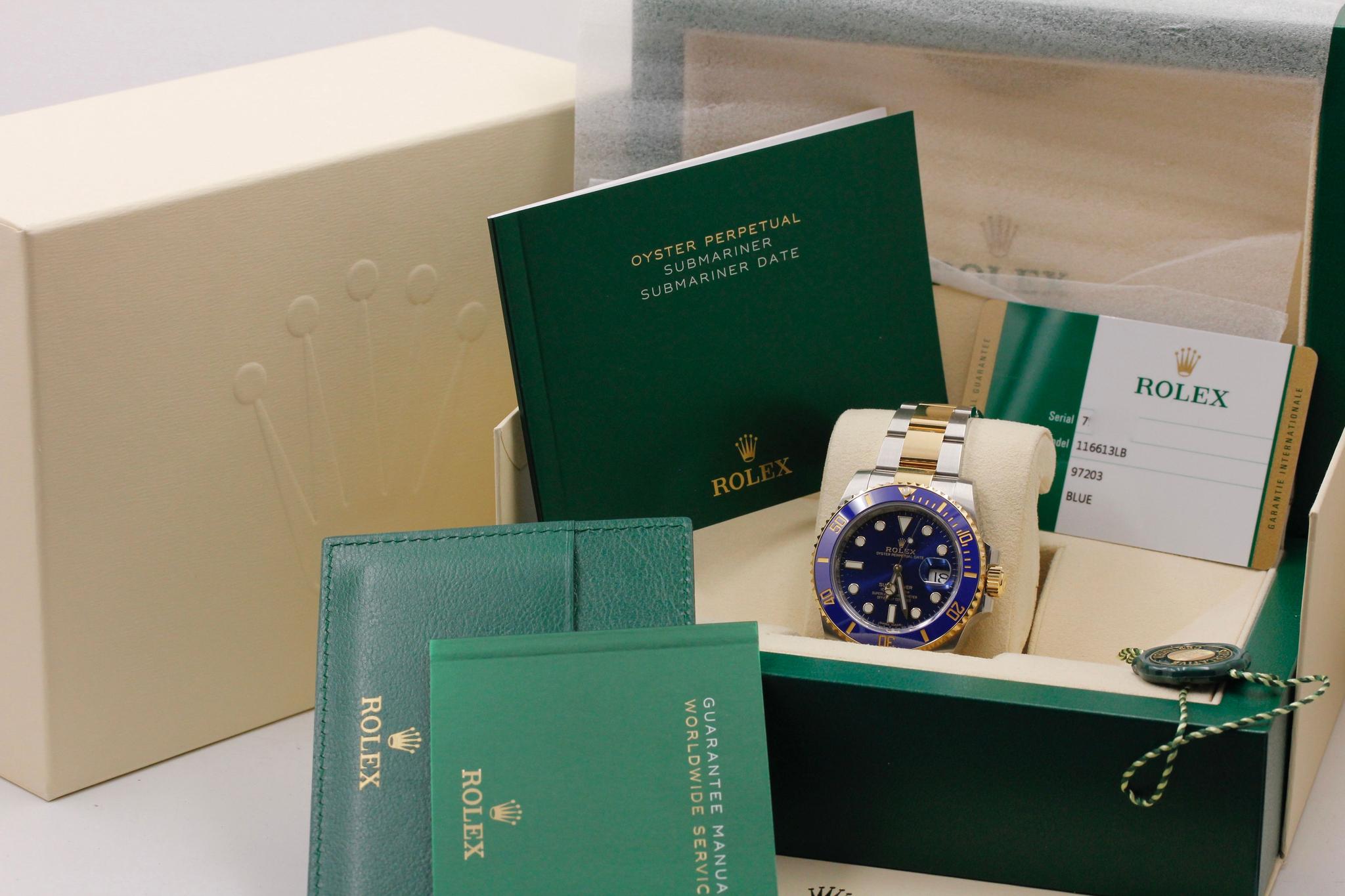 Watch Image 11