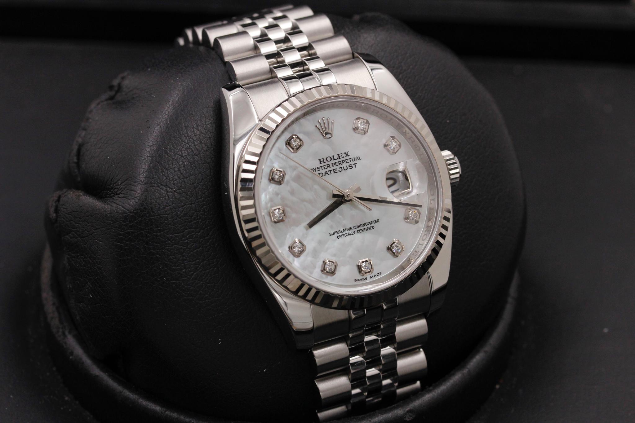 Watch Image 11