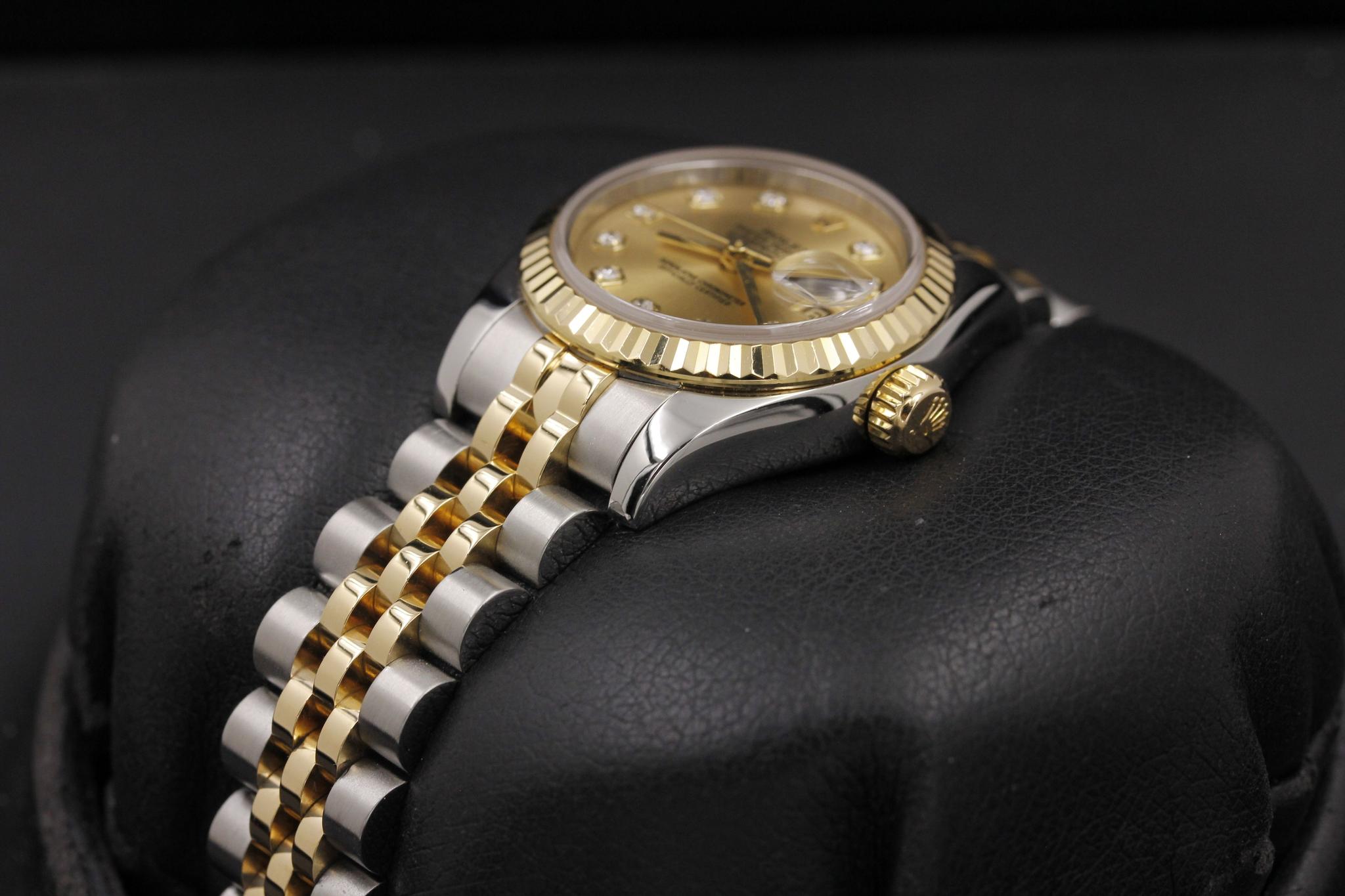 Watch Image 2