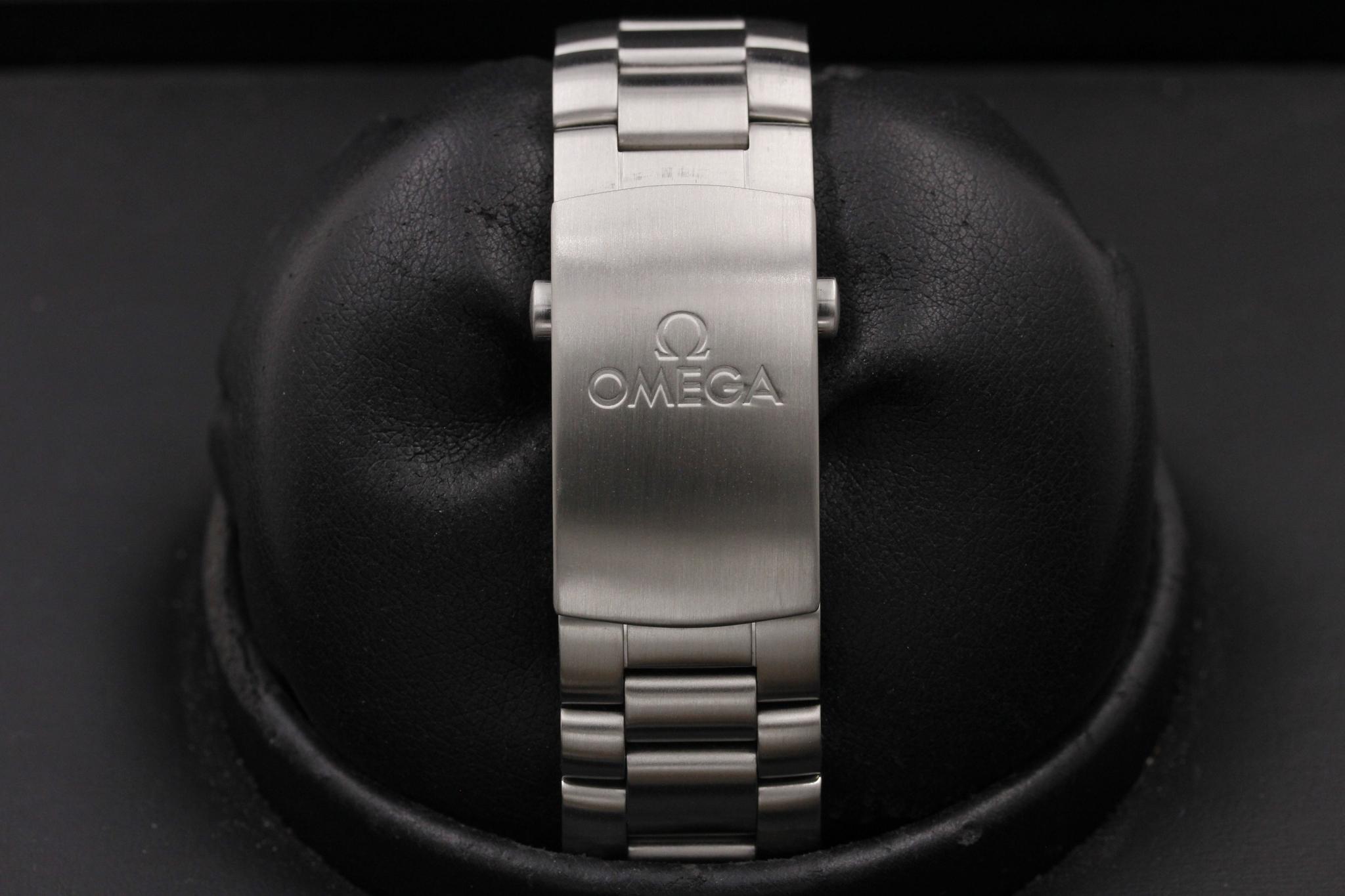 Watch Image 8