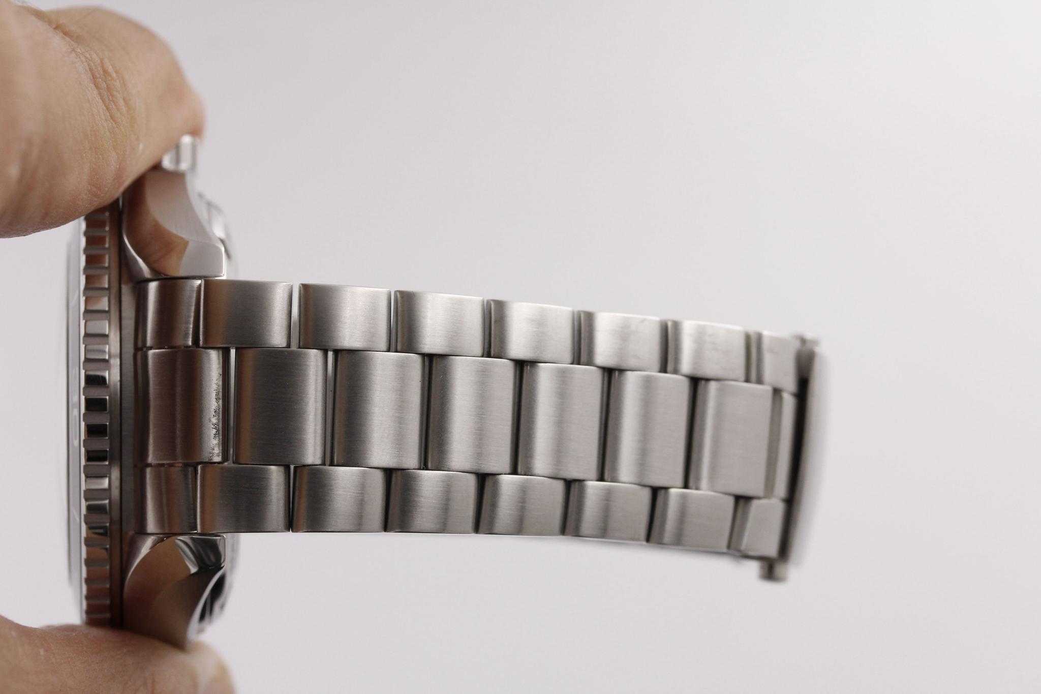 Watch Image 9