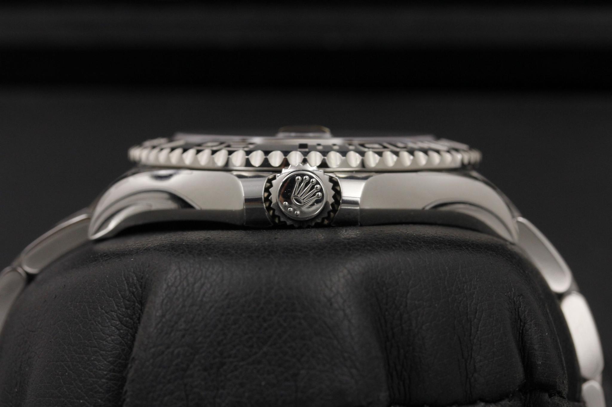 Watch Image 3