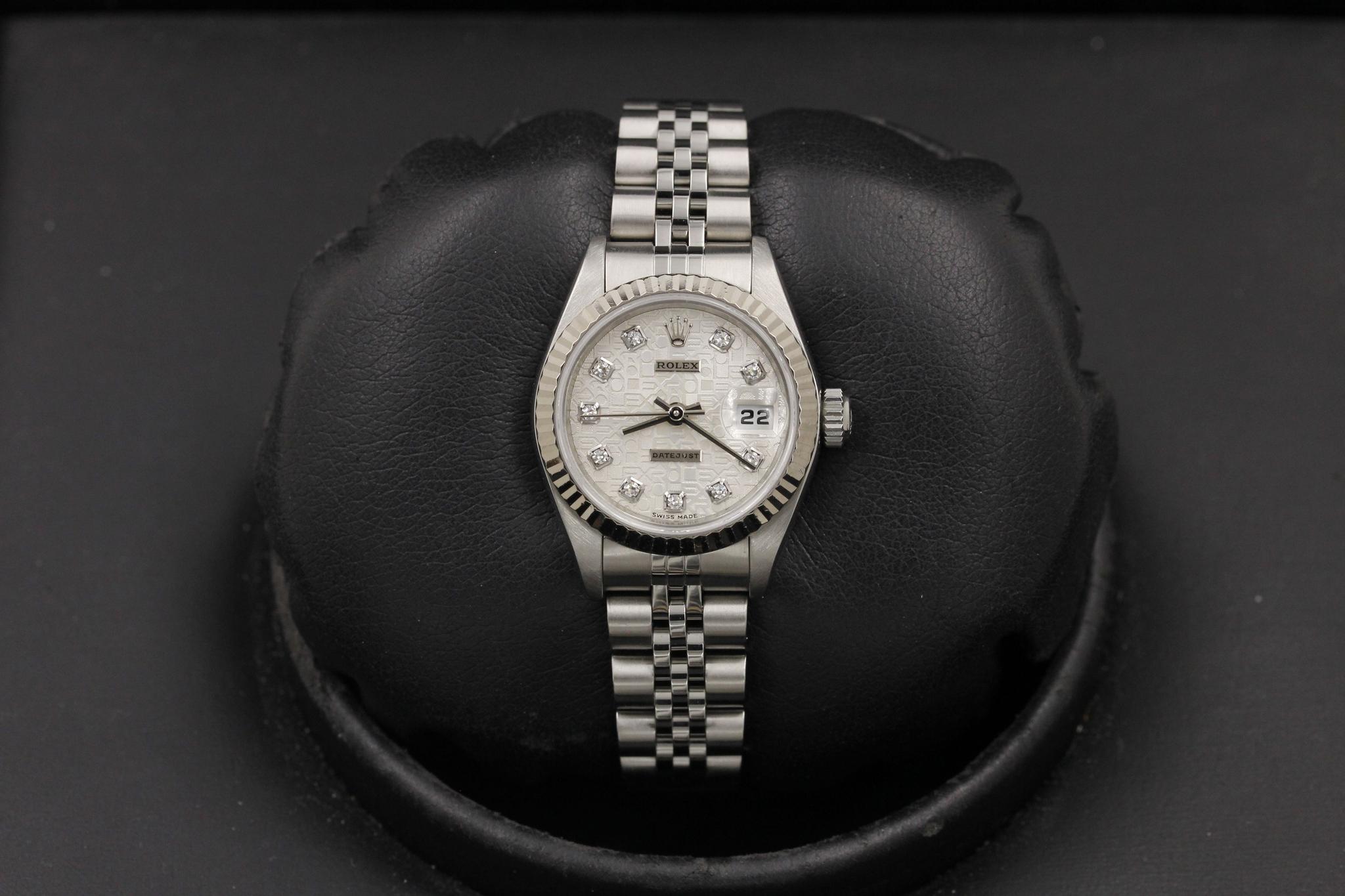 Watch Image 1
