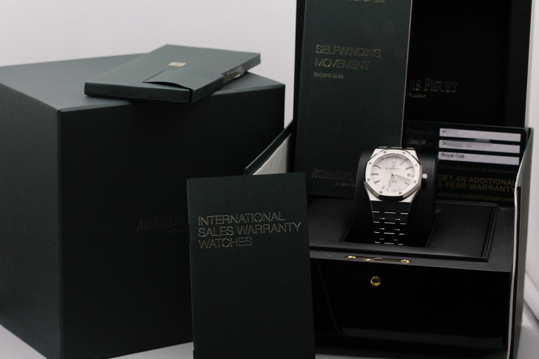 Watch Image 11