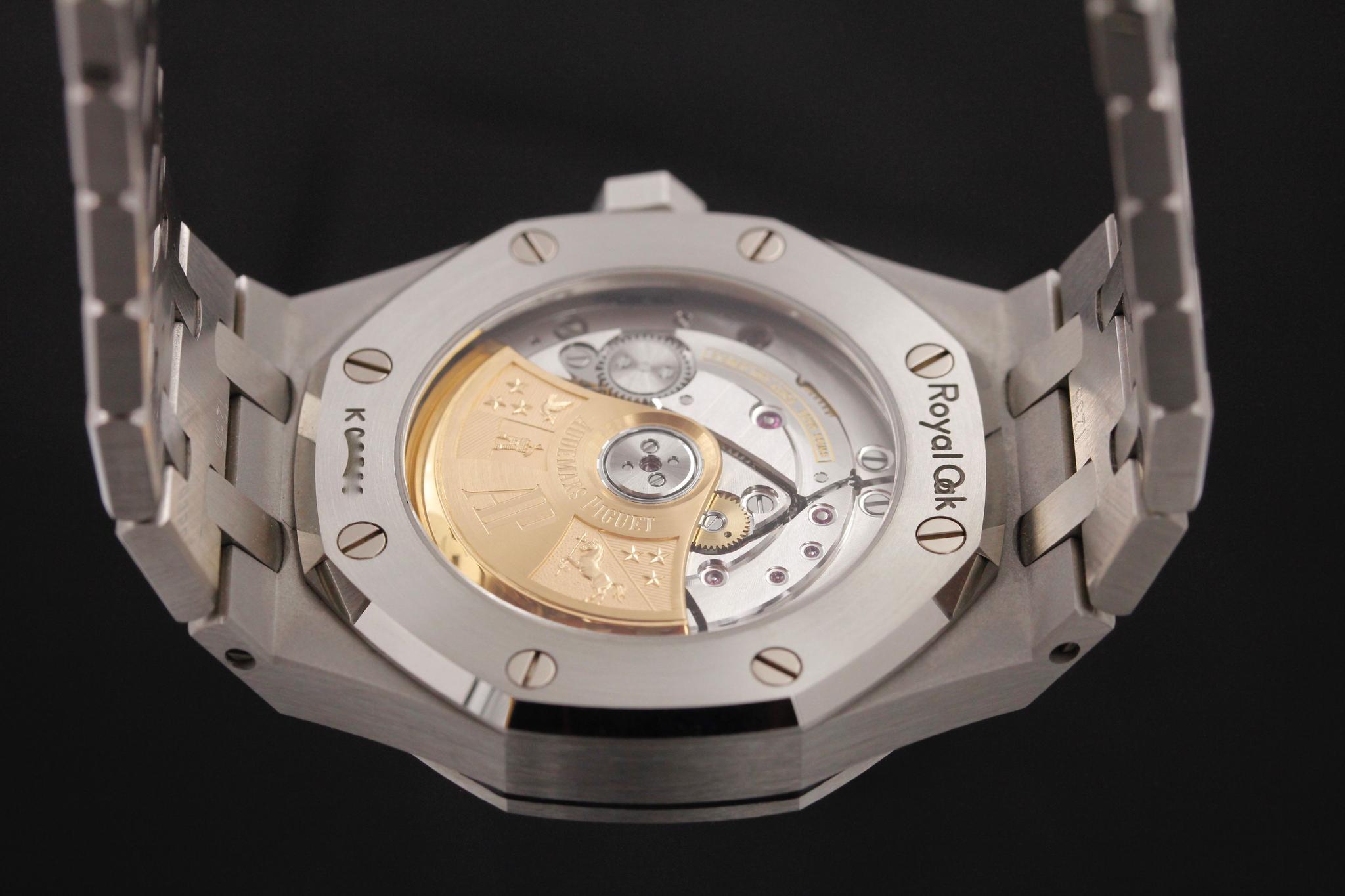 Watch Image 7