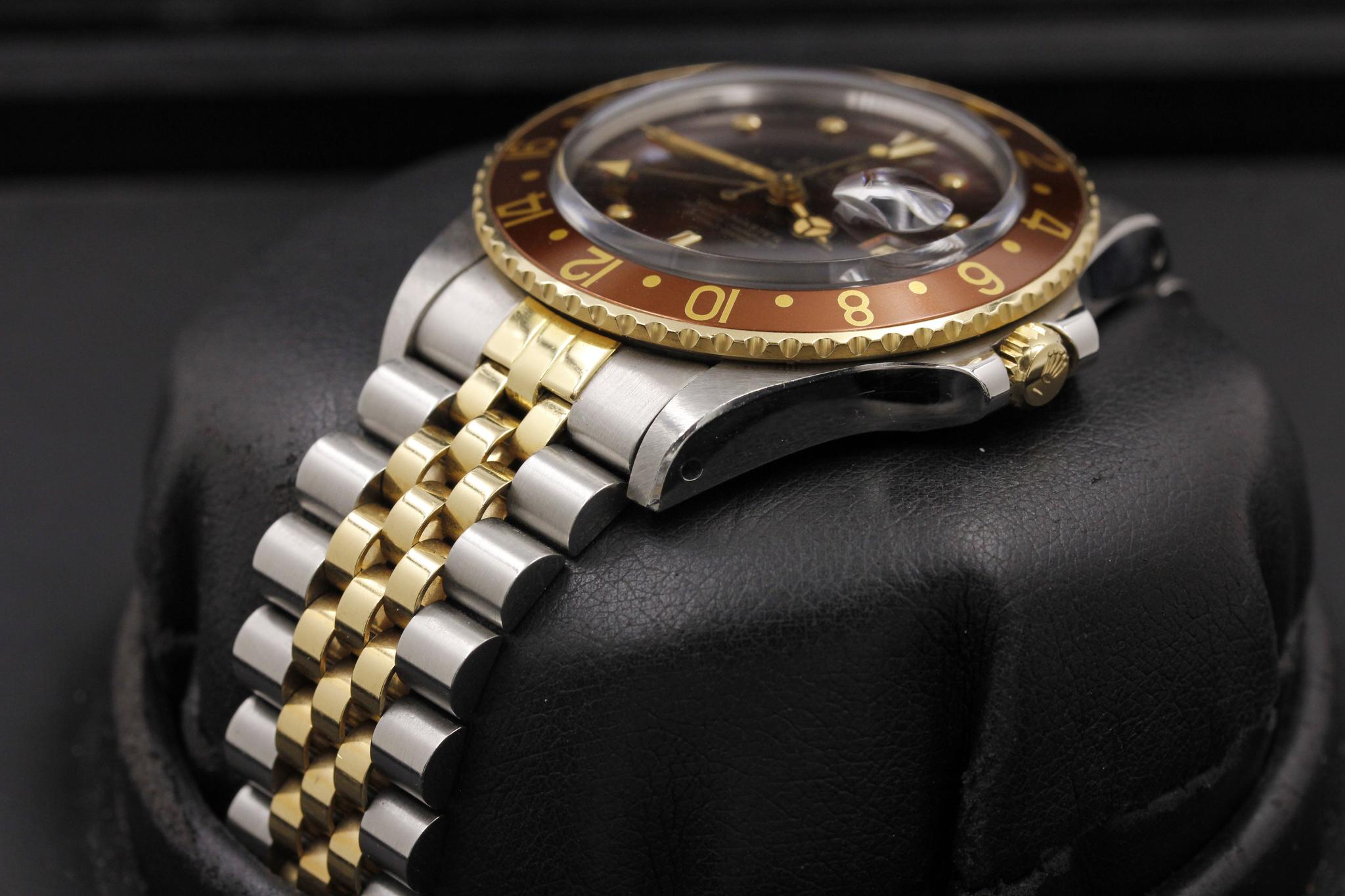 Watch Image 3