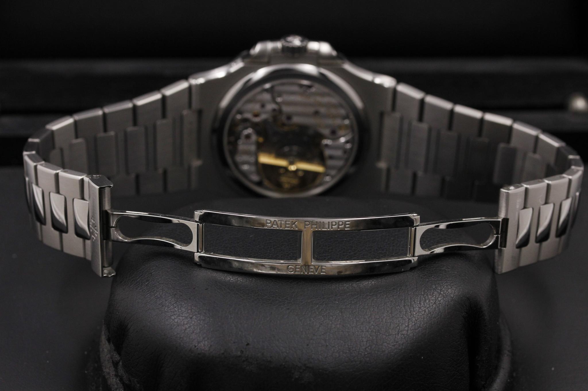 Watch Image 9