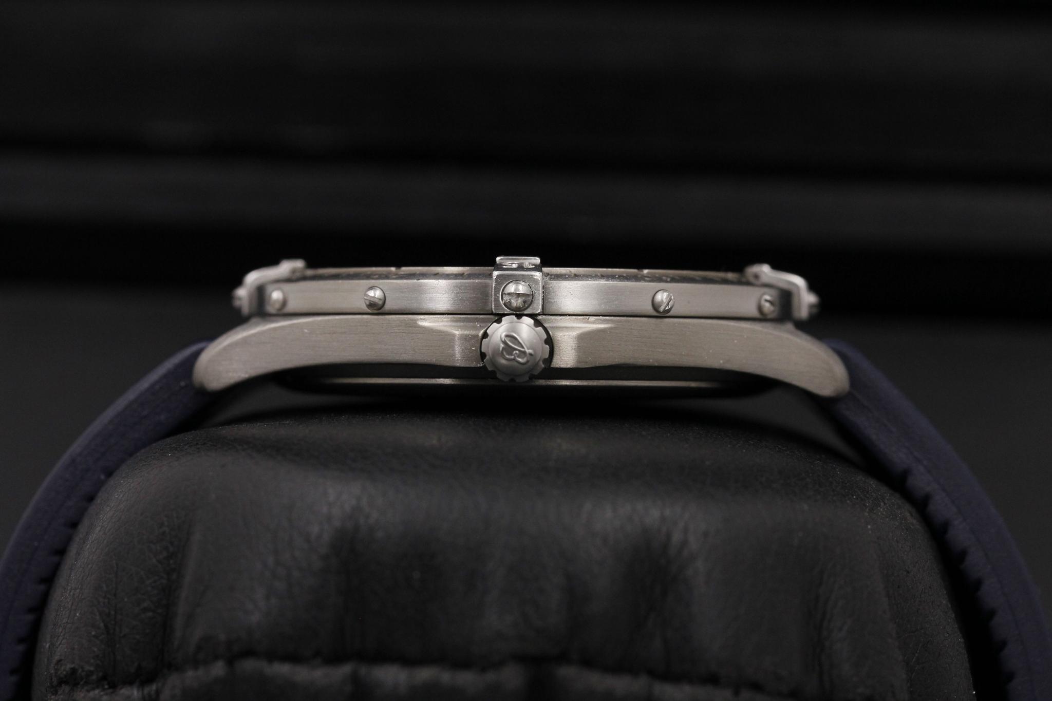 Watch Image 3