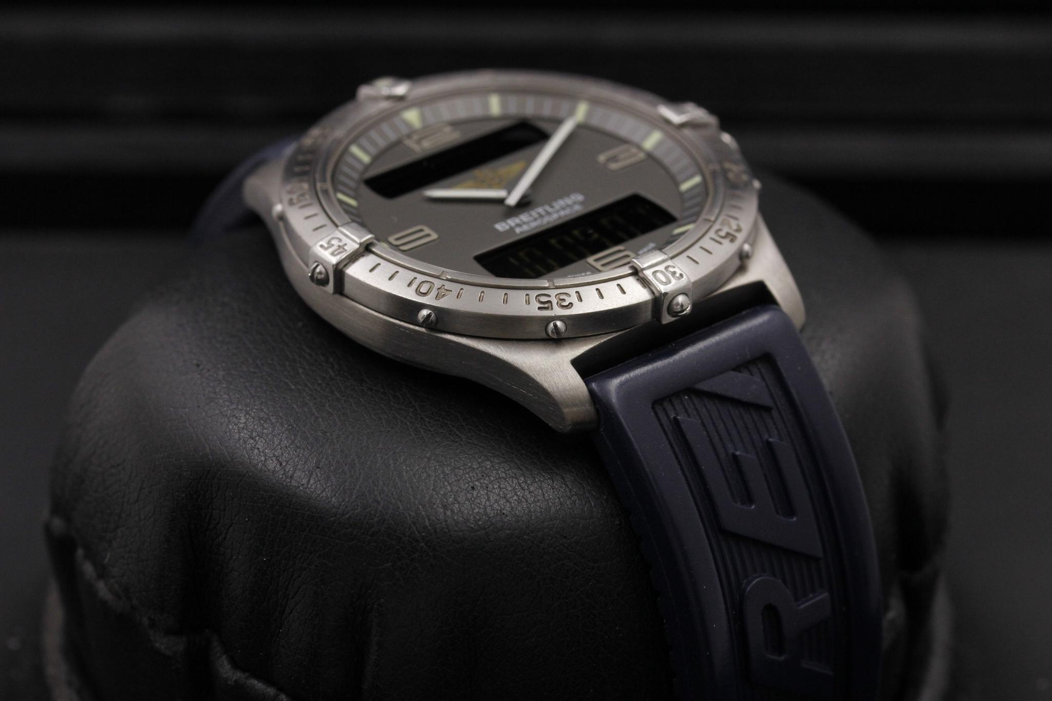 Watch Image 6