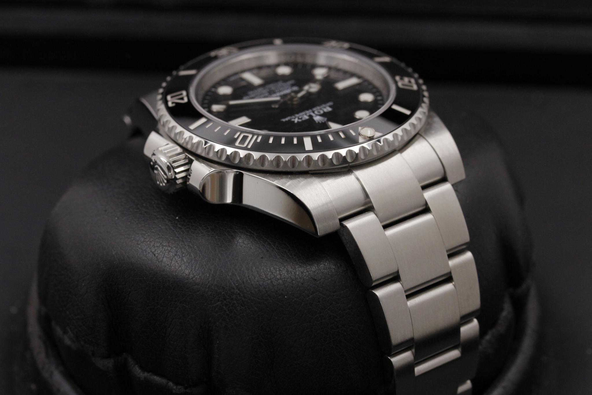 Watch Image 4