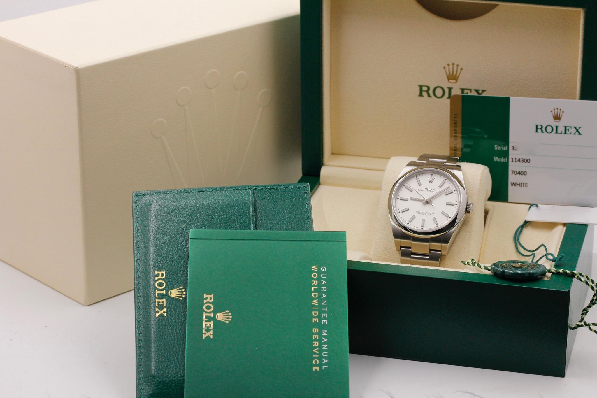 Watch Image 11