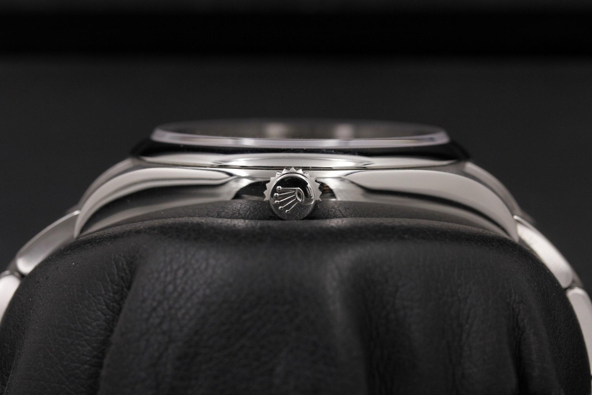 Watch Image 3