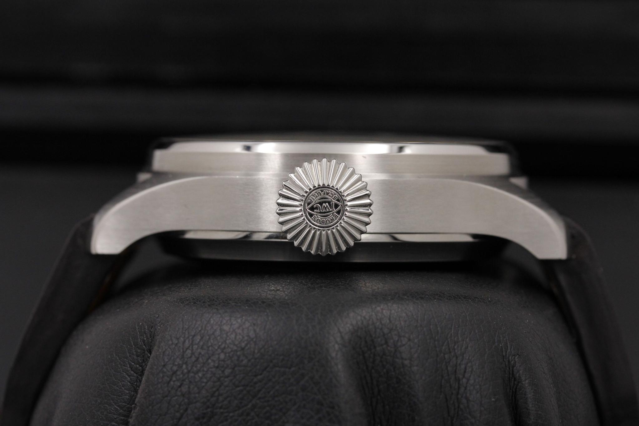 Watch Image 3