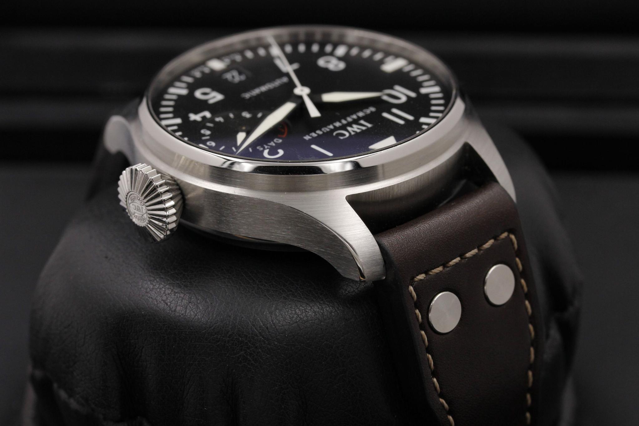 Watch Image 4